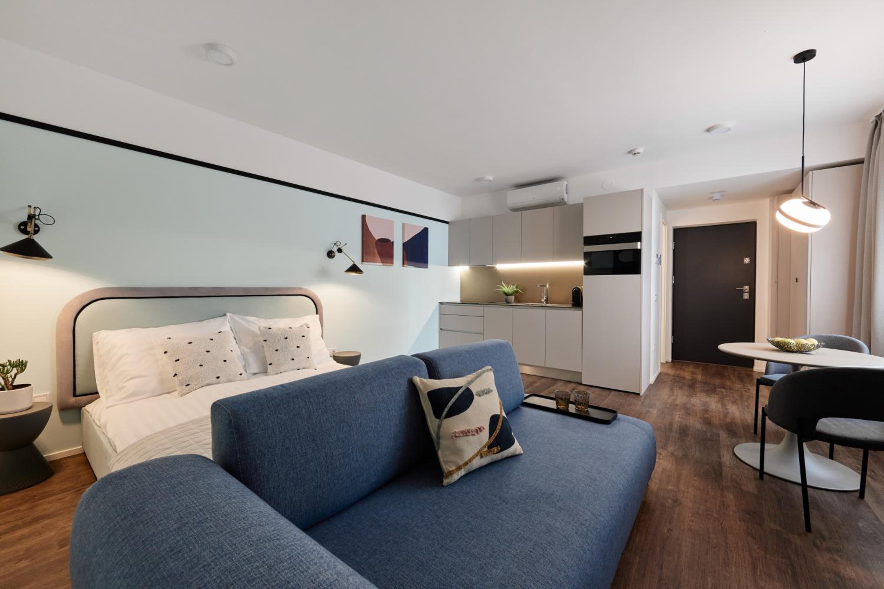 Suite - Photo 4