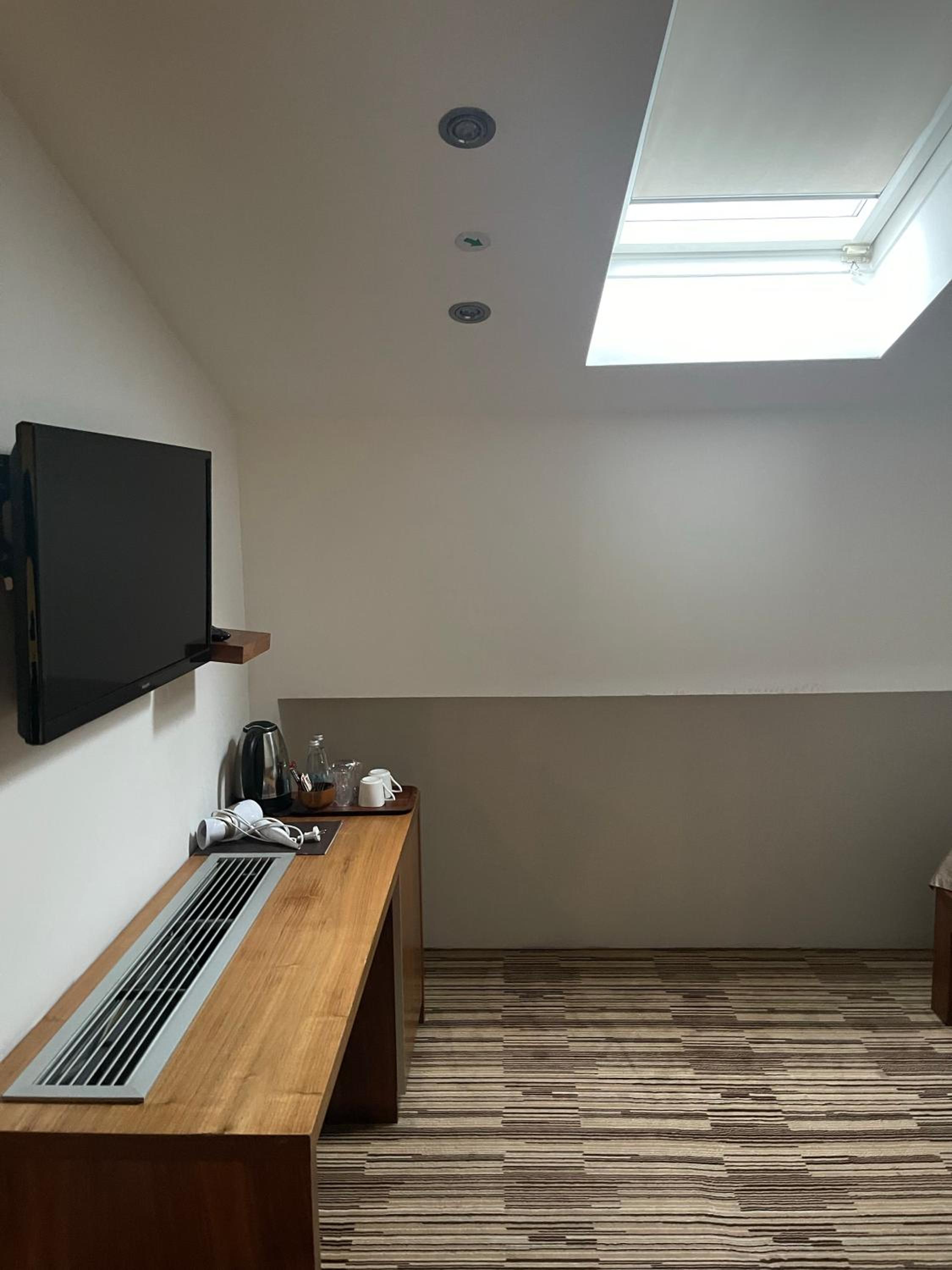 Standard Twin Room - Photo 5