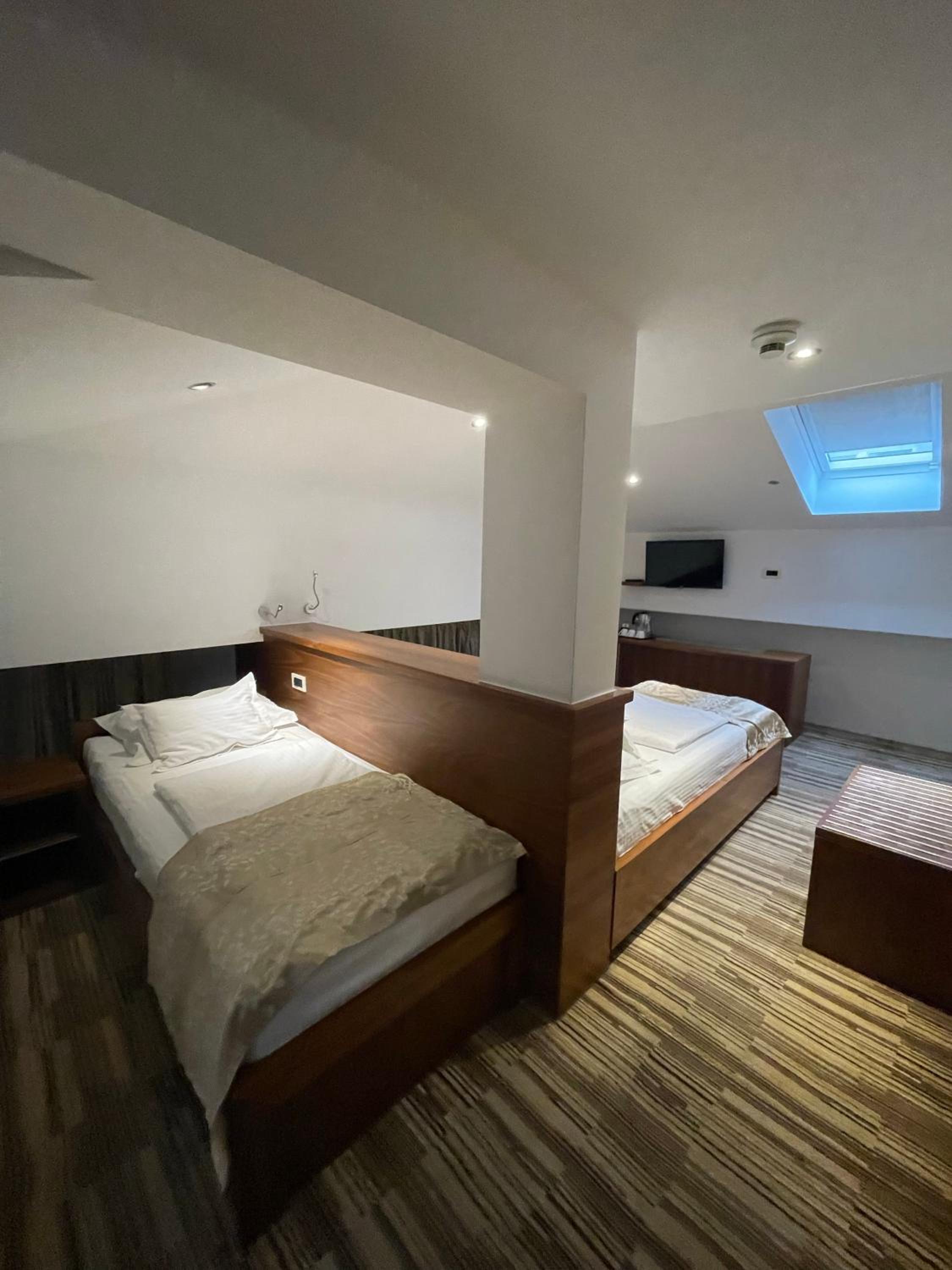 Triple Room - Photo 1