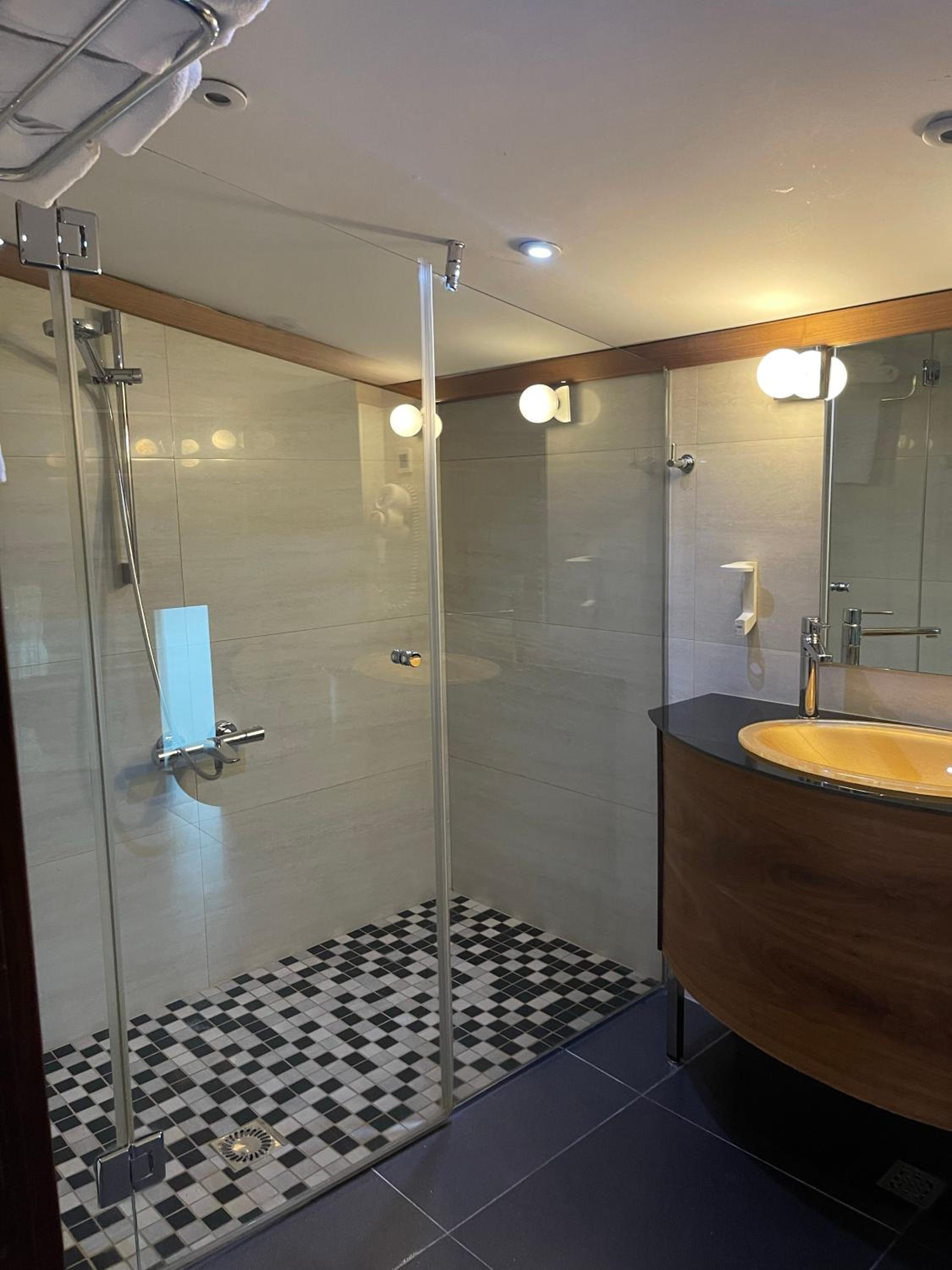 Triple Room - Photo 10