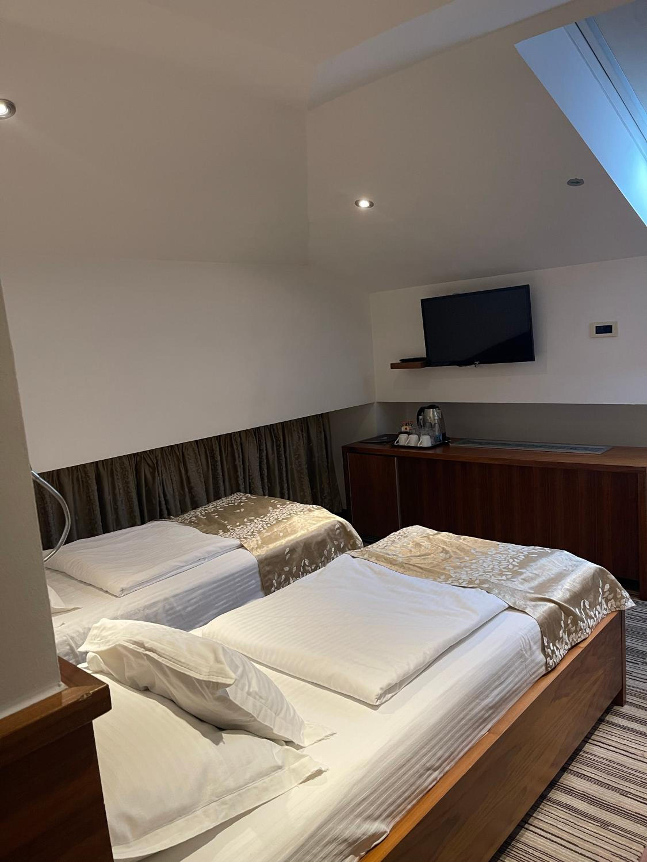 Triple Room - Photo 4