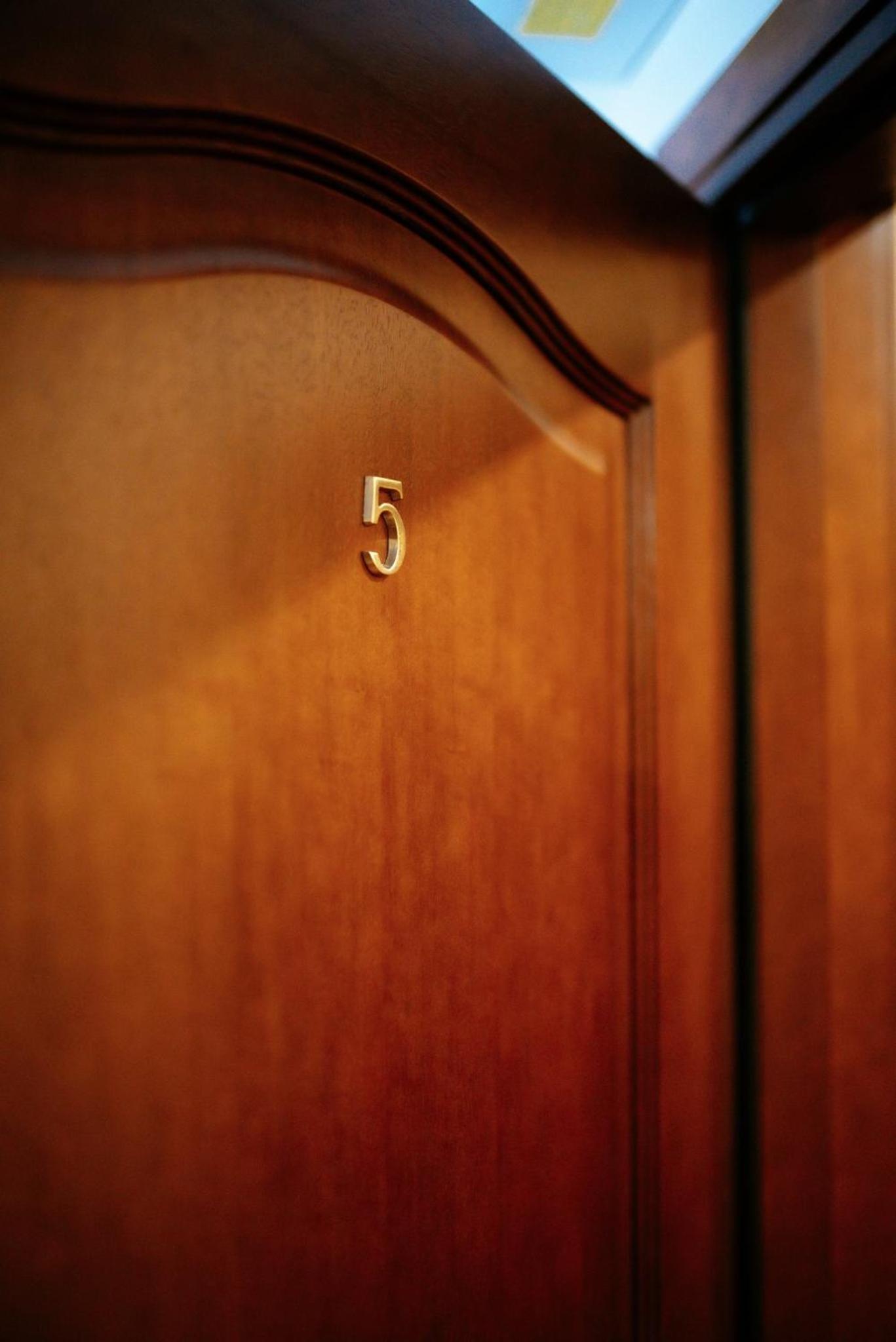 Double Room with Private Bathroom - Photo 1