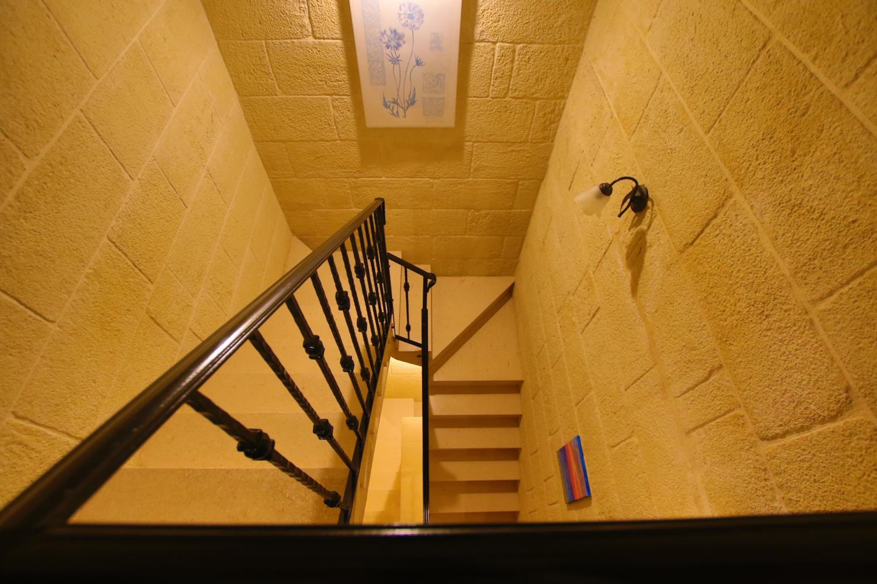 Three-Bedroom House photo 3