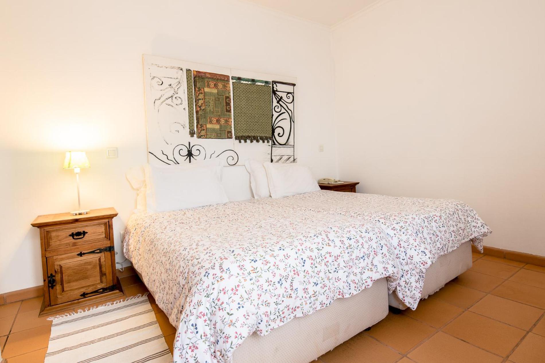 Double or Twin Room - Photo 12
