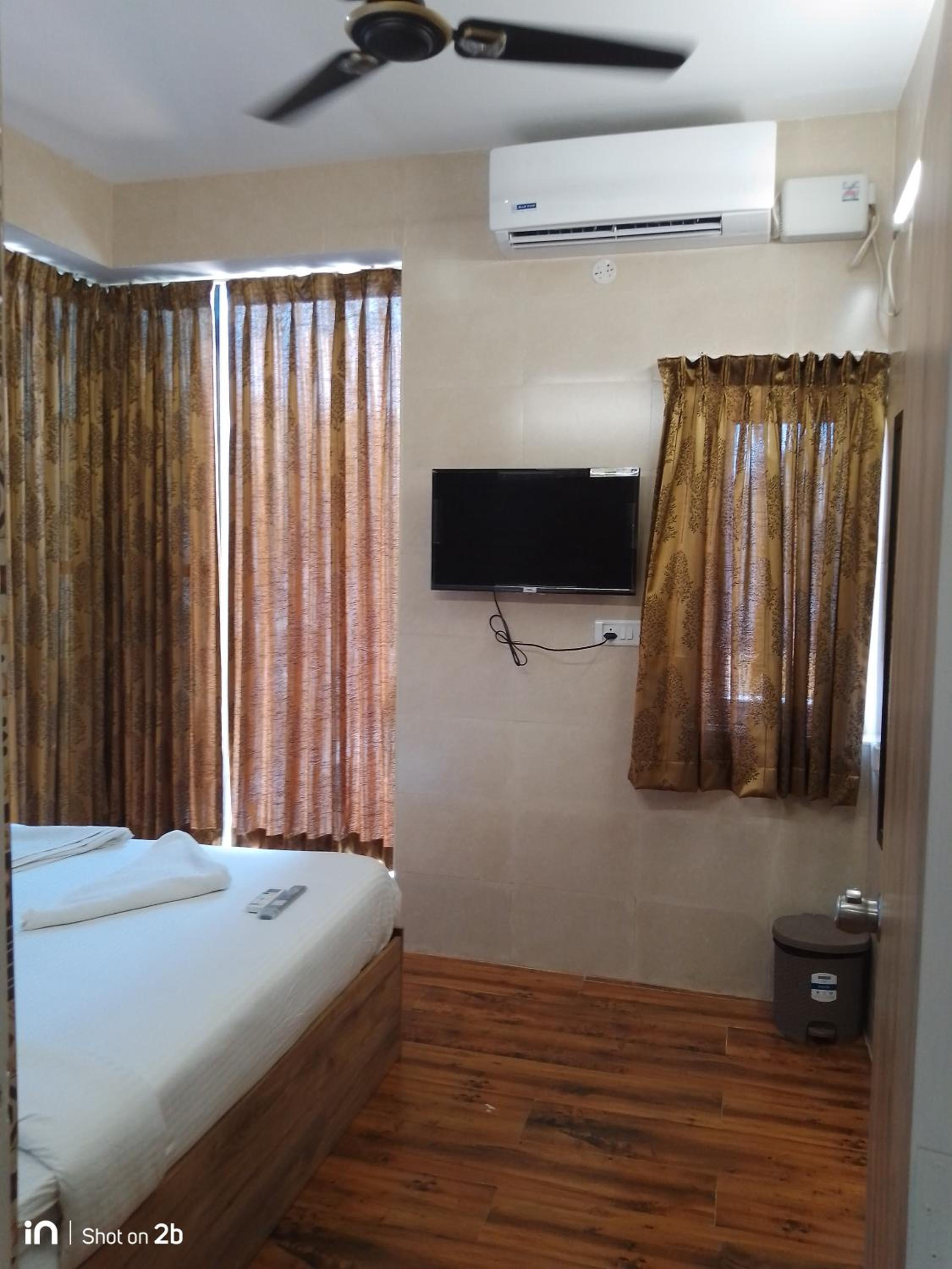 Two-Bedroom Apartment - Photo 10
