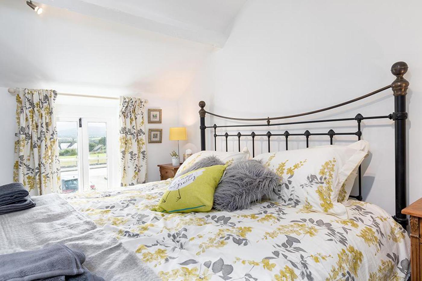 One-Bedroom House photo 1