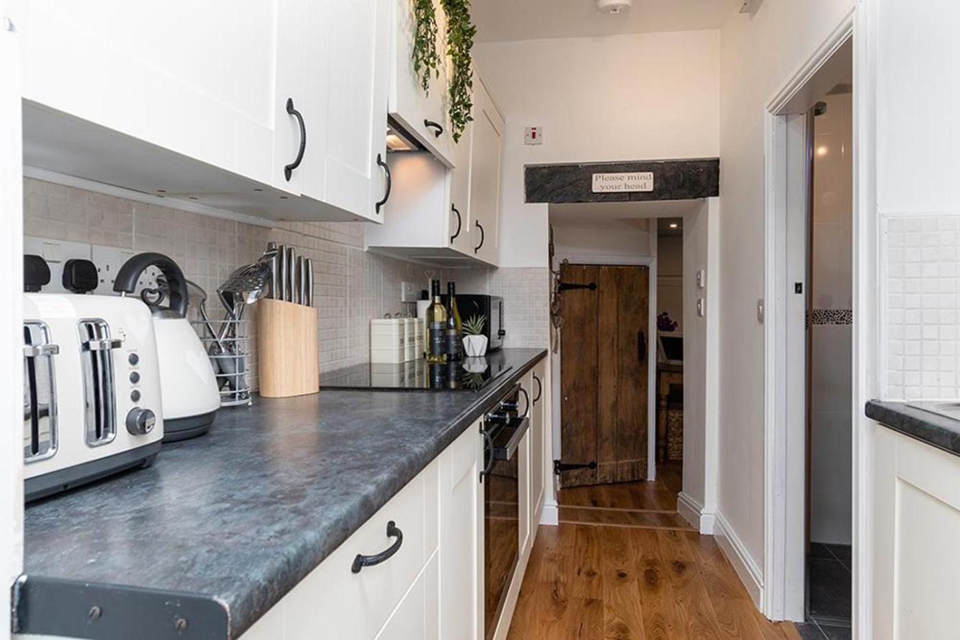 One-Bedroom House photo 2