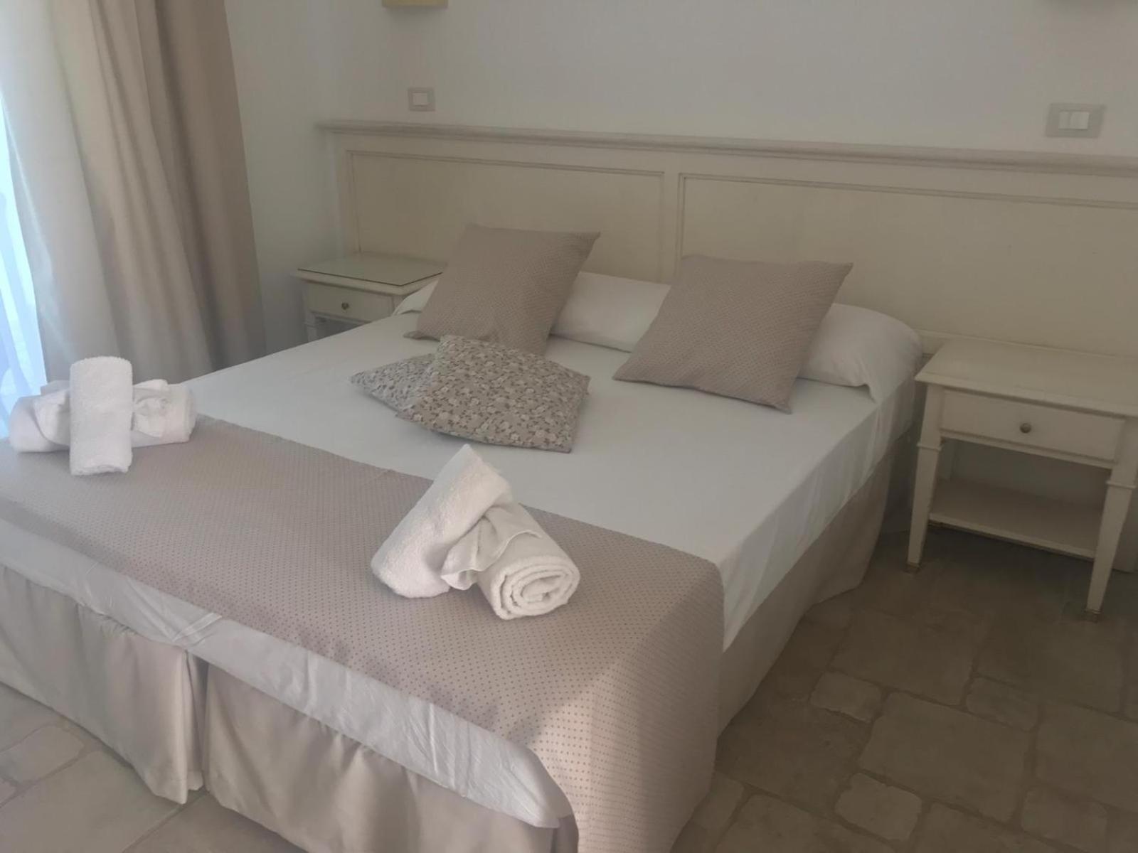 Double or Twin Room photo 2
