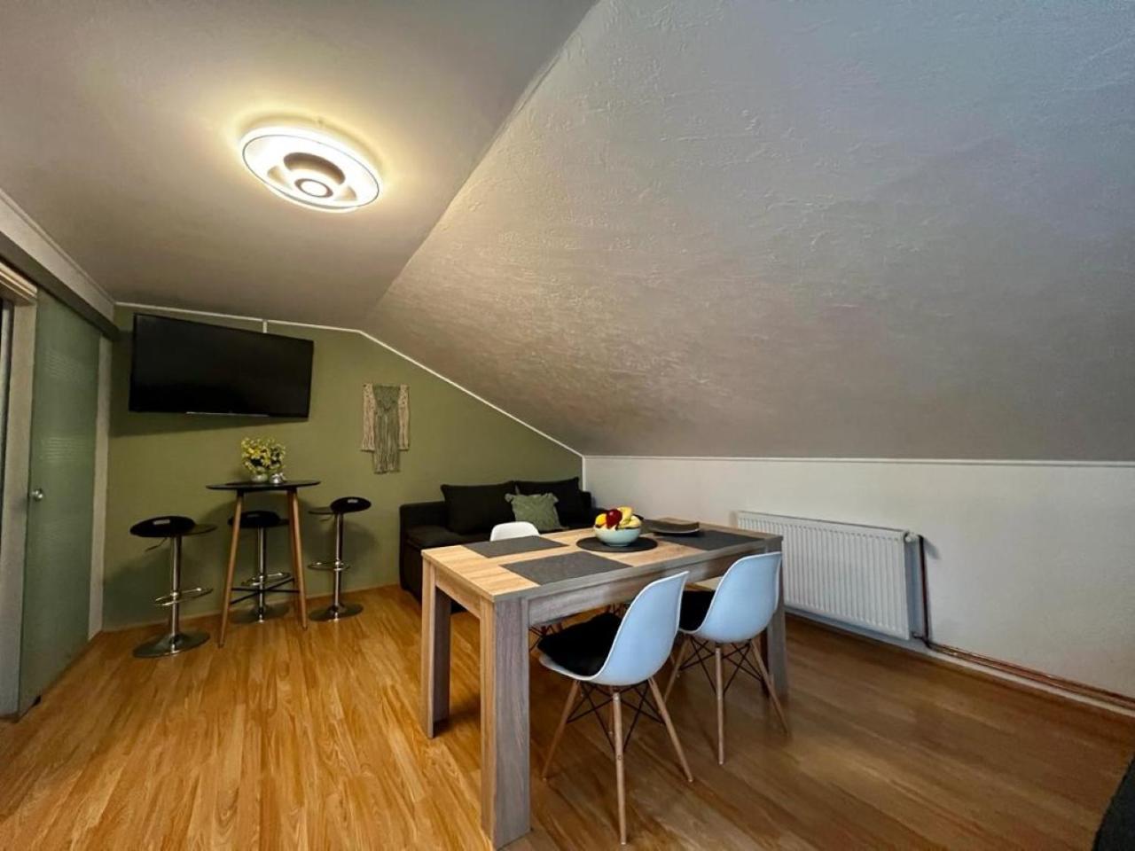 Deluxe Apartment photo 2