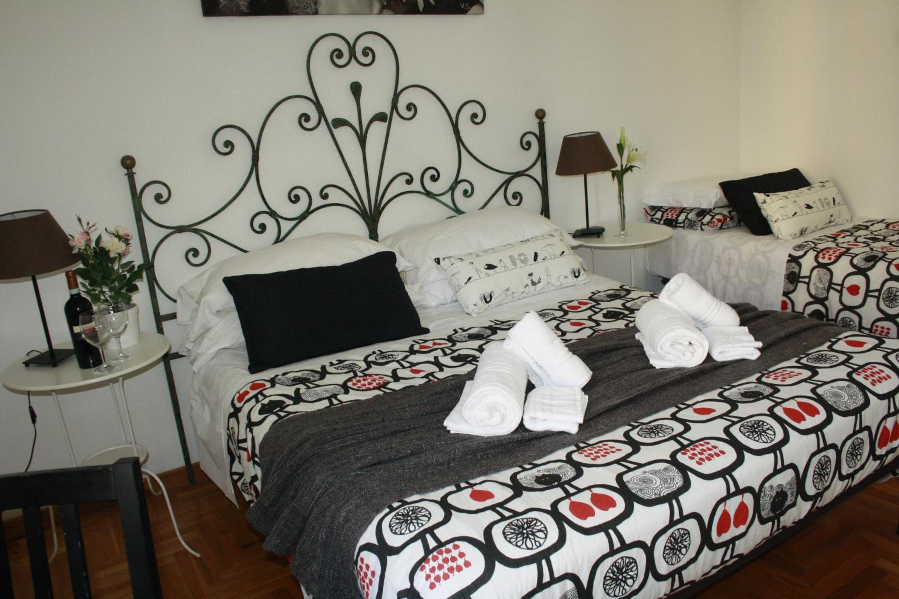 Double or Twin Room photo 3