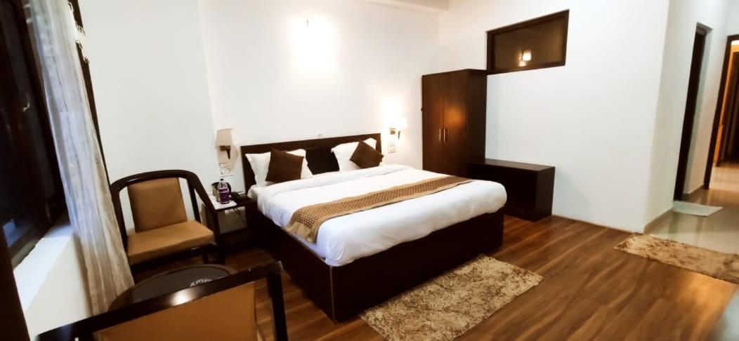 Deluxe Double Room photo 3