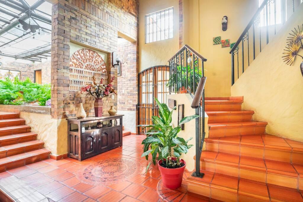 Villa photo 2