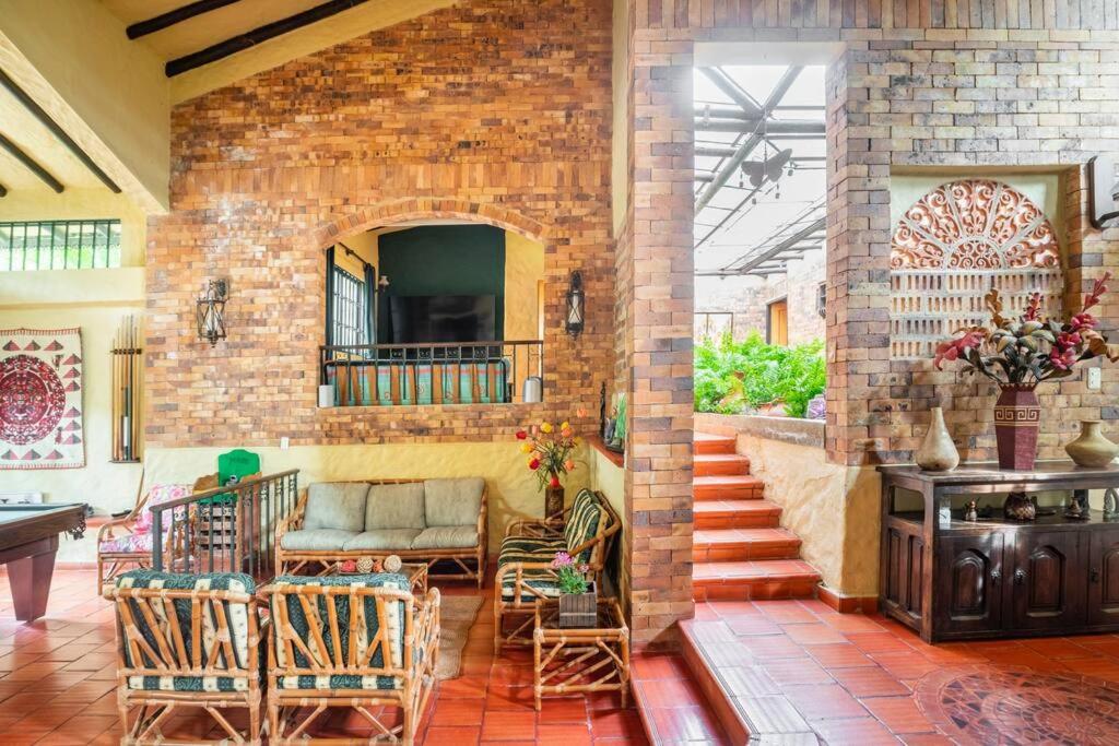 Villa photo 1