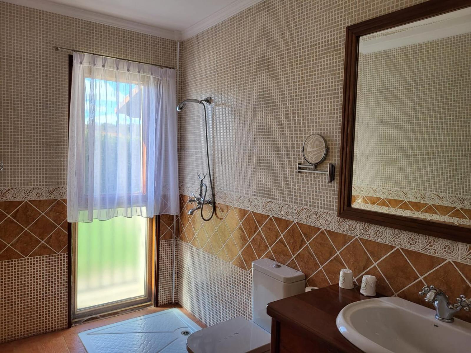Double Room - Disability Access photo 3