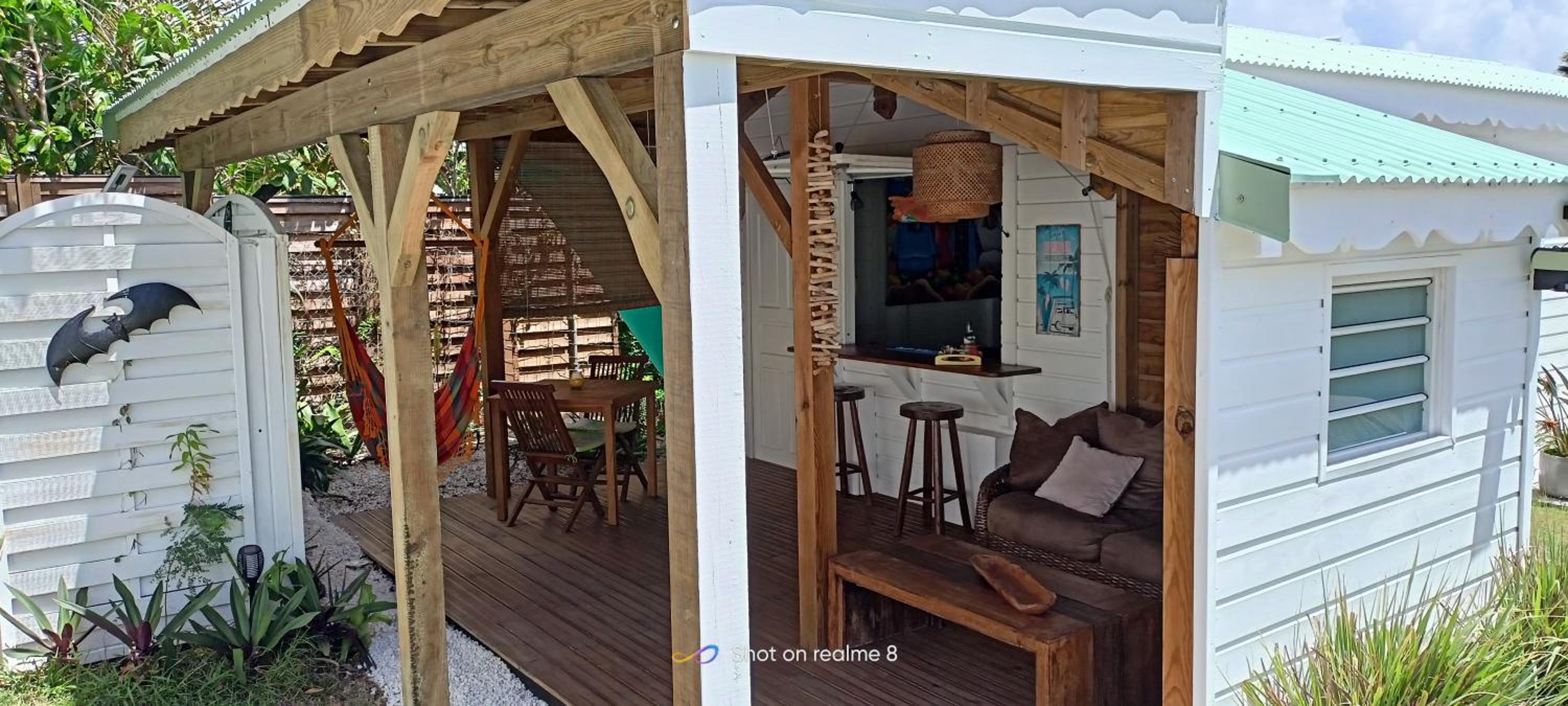 One-Bedroom House - Photo 35