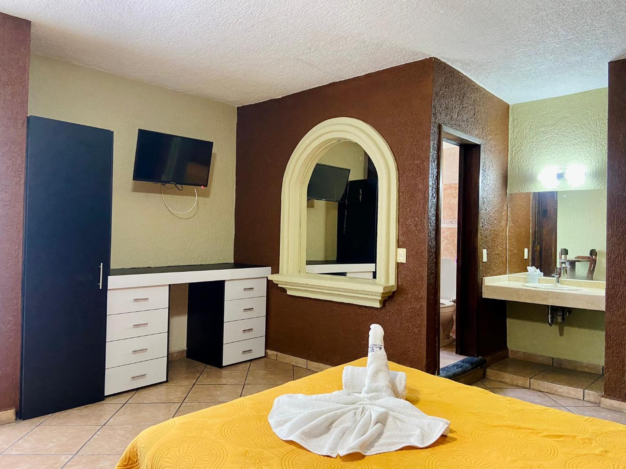 Standard Twin Room photo 3