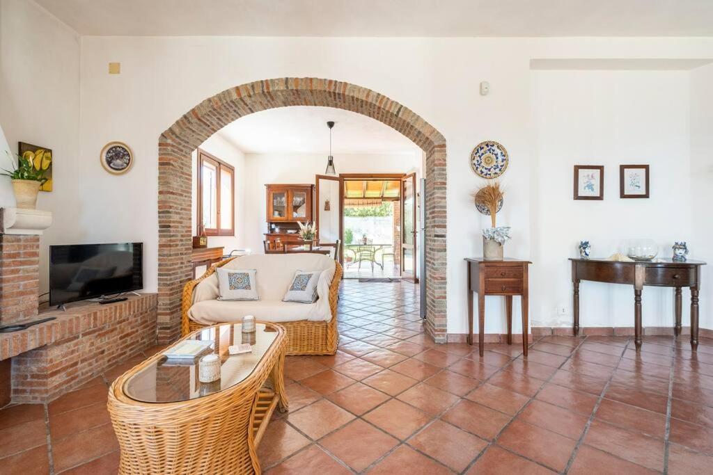 Villa with Garden View