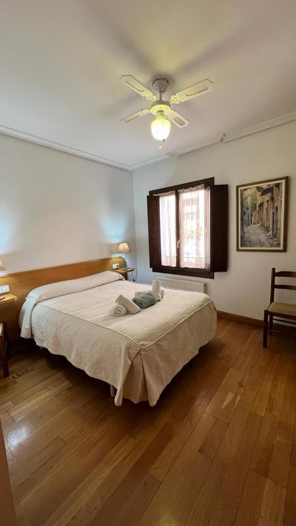 Habitación doble con baño compartido