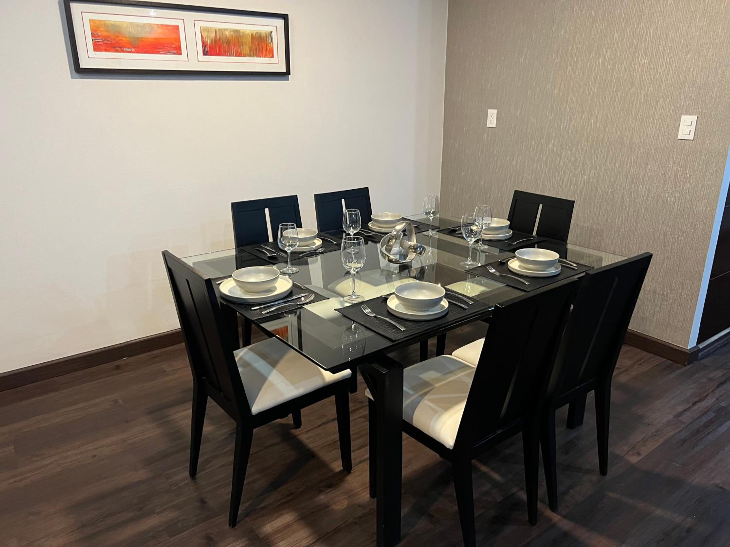Royal Two-Bedroom Apartment - Photo 9