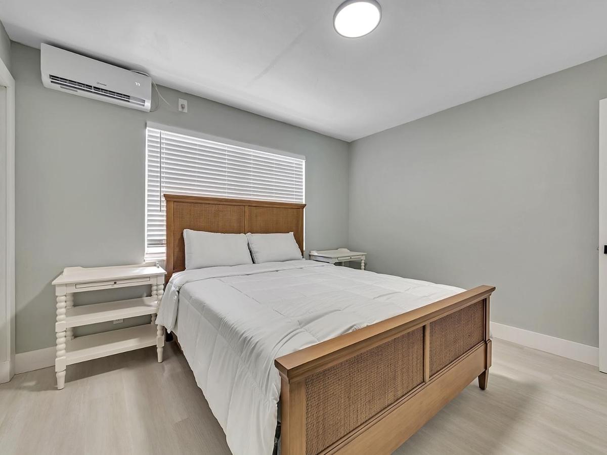 One-Bedroom Apartment photo 3