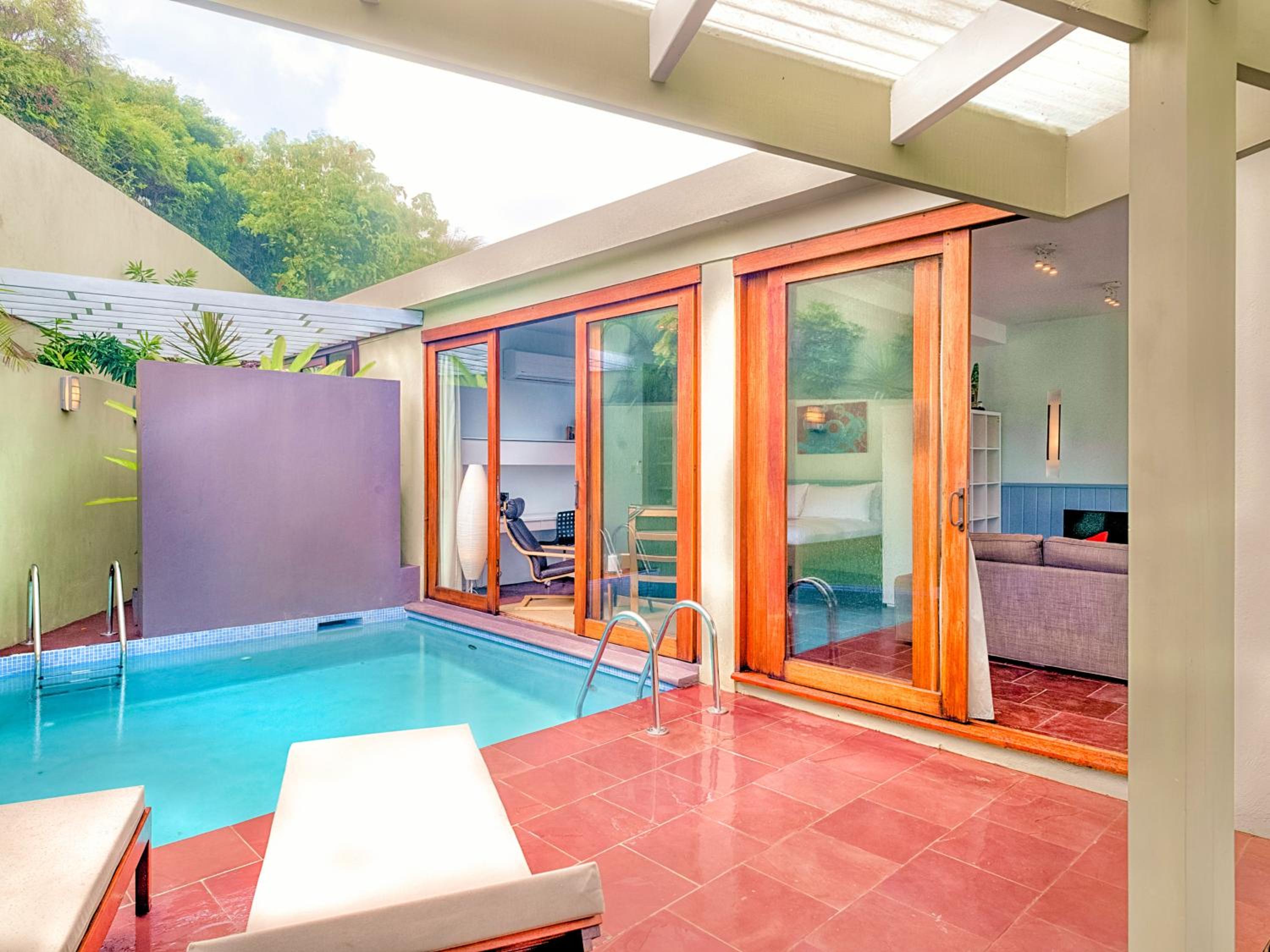 Oceanfront Cliffside Private Pool 1-Bedroom Villa photo 2