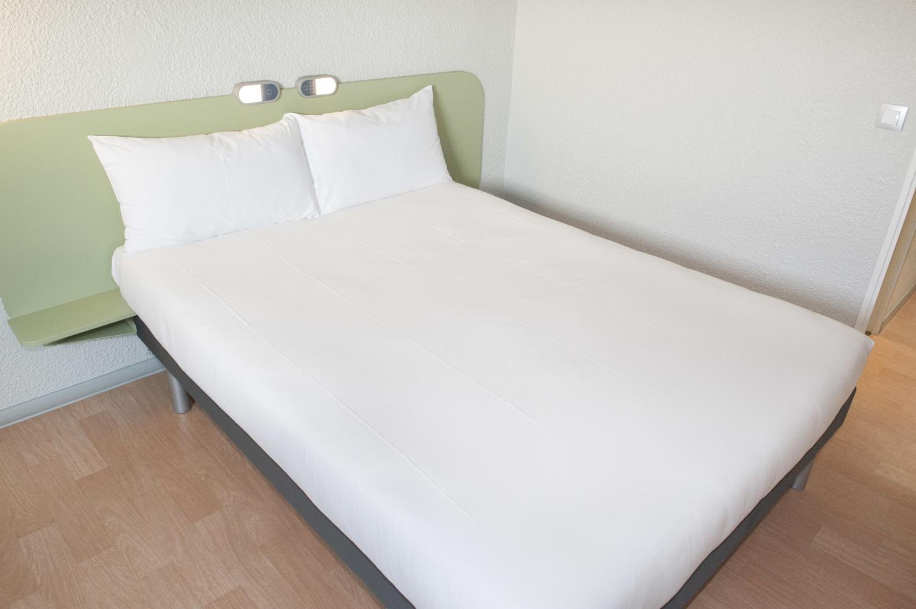 Double Room - Photo 5