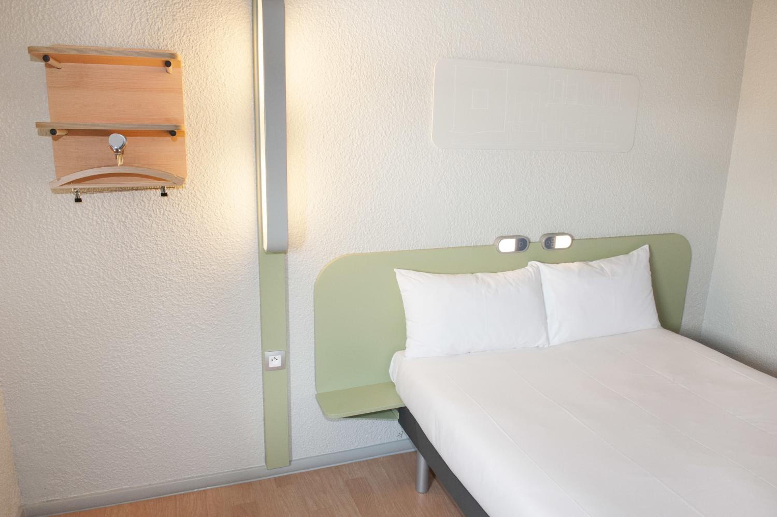 Double Room - Photo 6