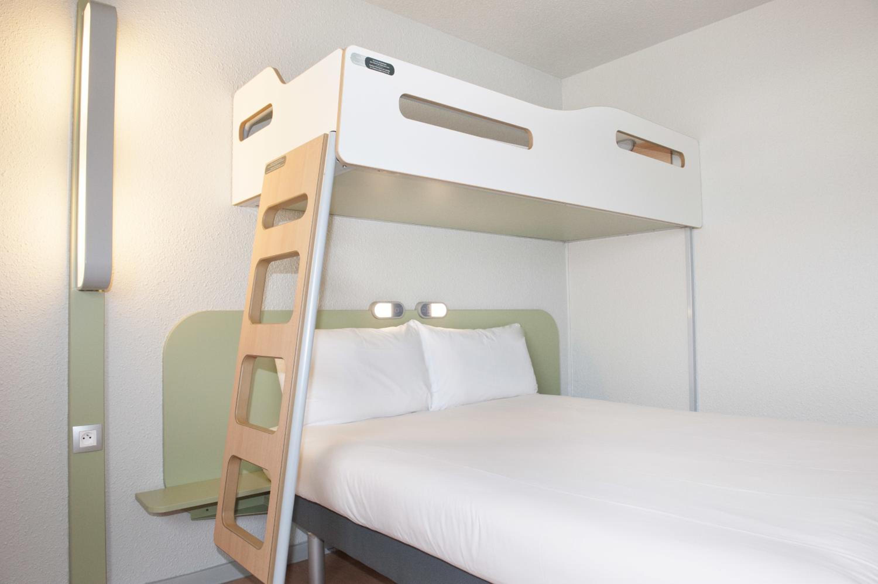 Standard Triple Room - Photo 5