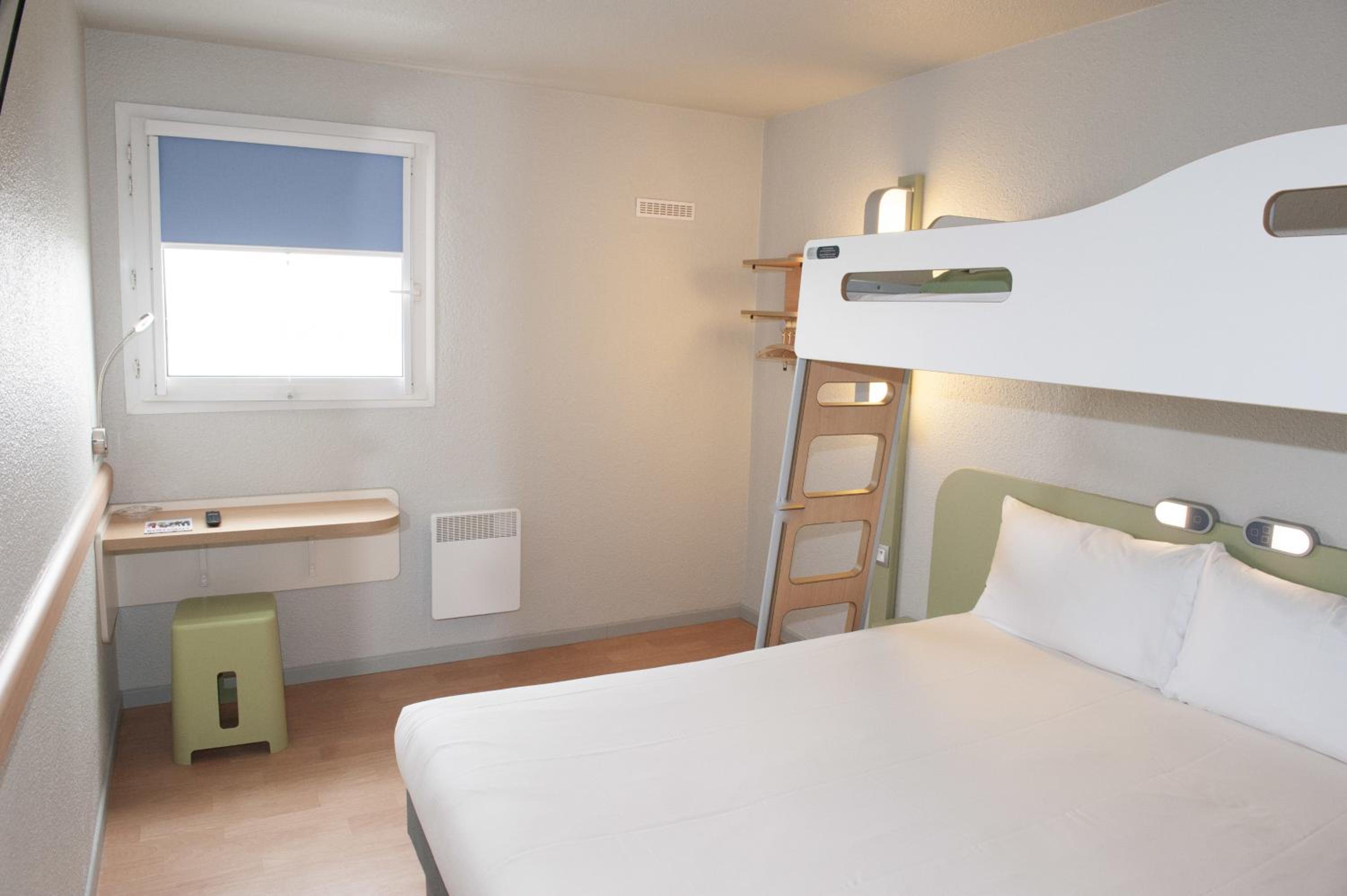 Standard Triple Room - Photo 13