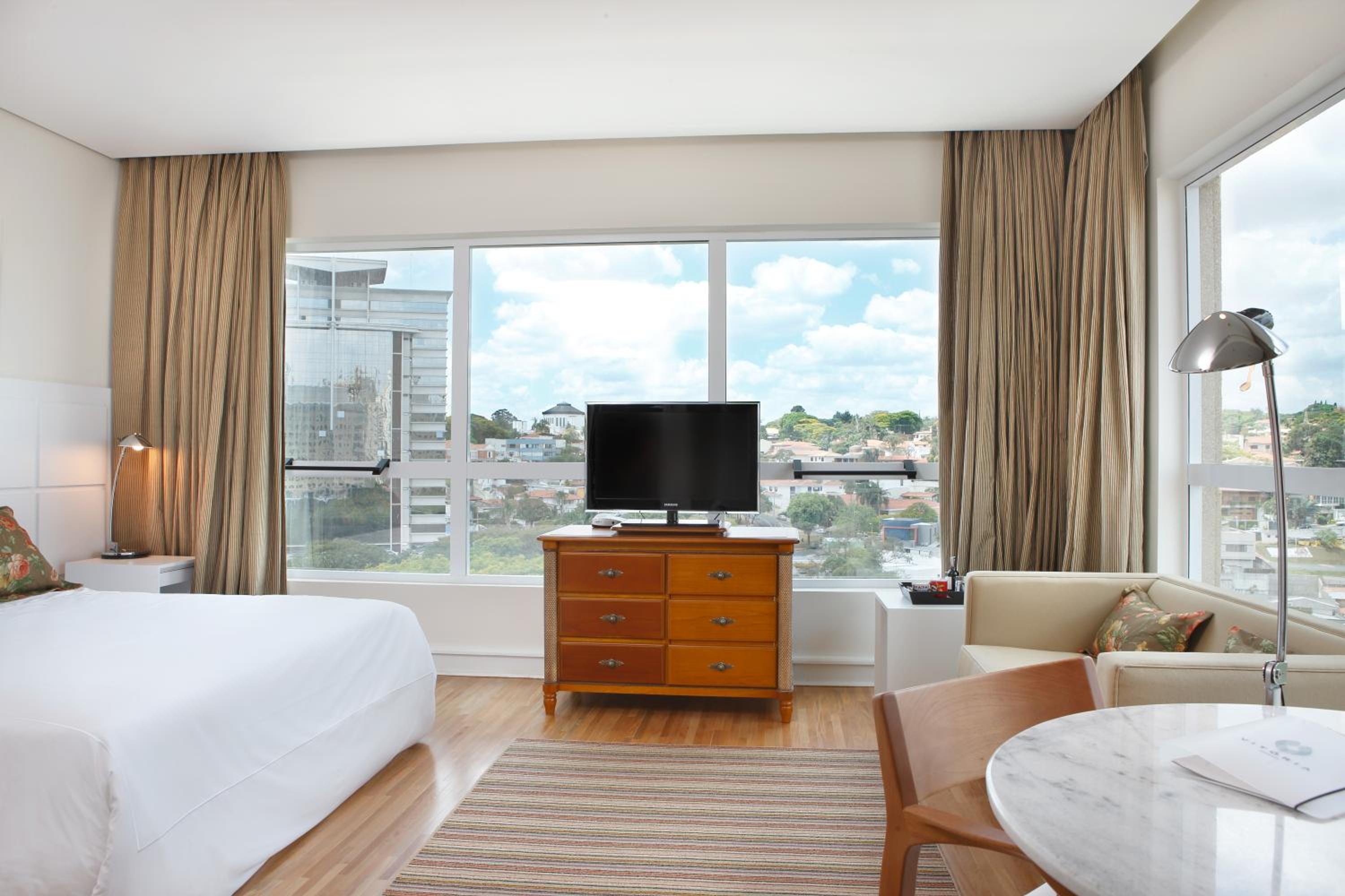 Apartment with Garden View