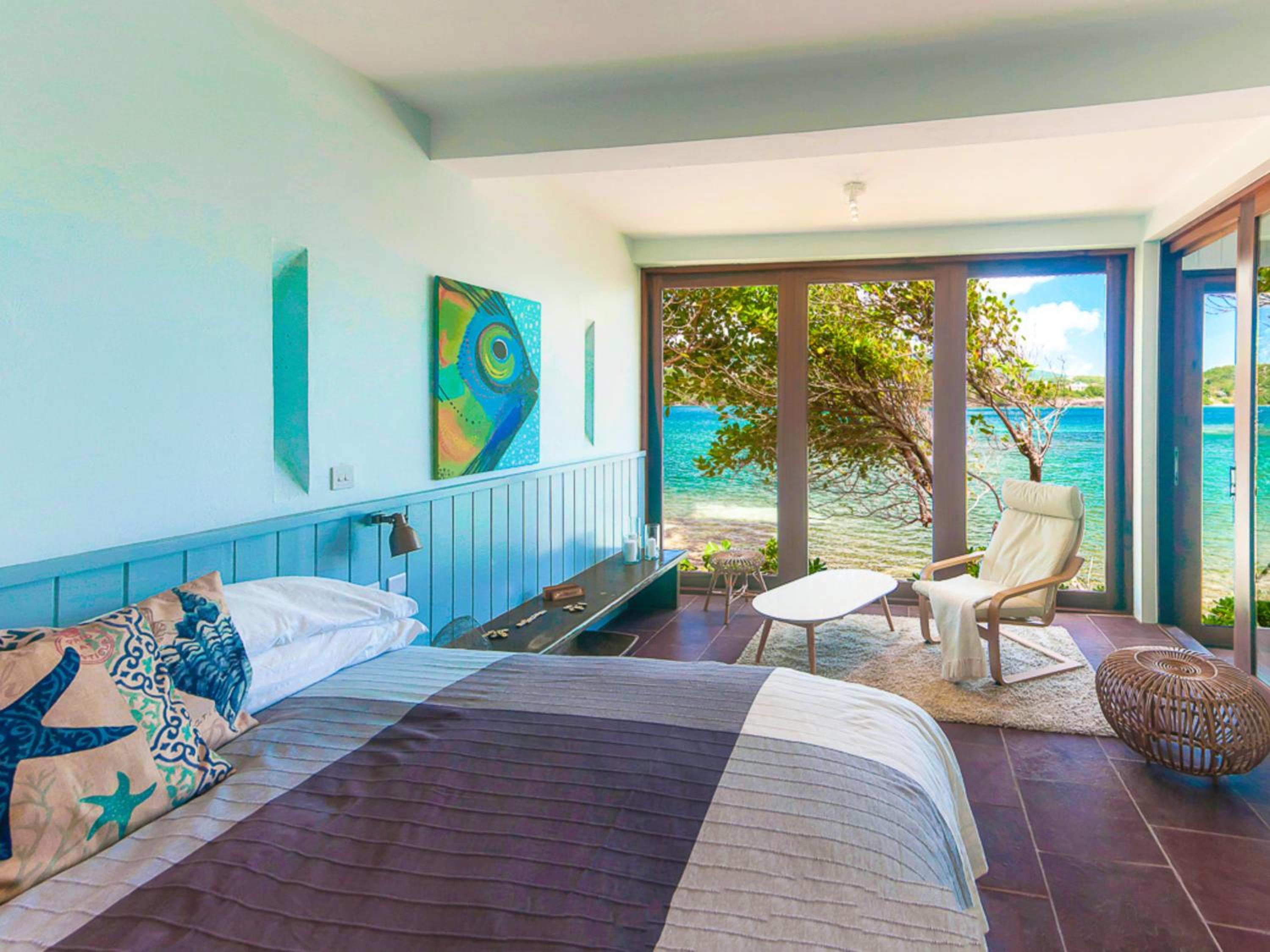 Oceanfront Cliffside 1 or 2-Bedroom Villa photo 2