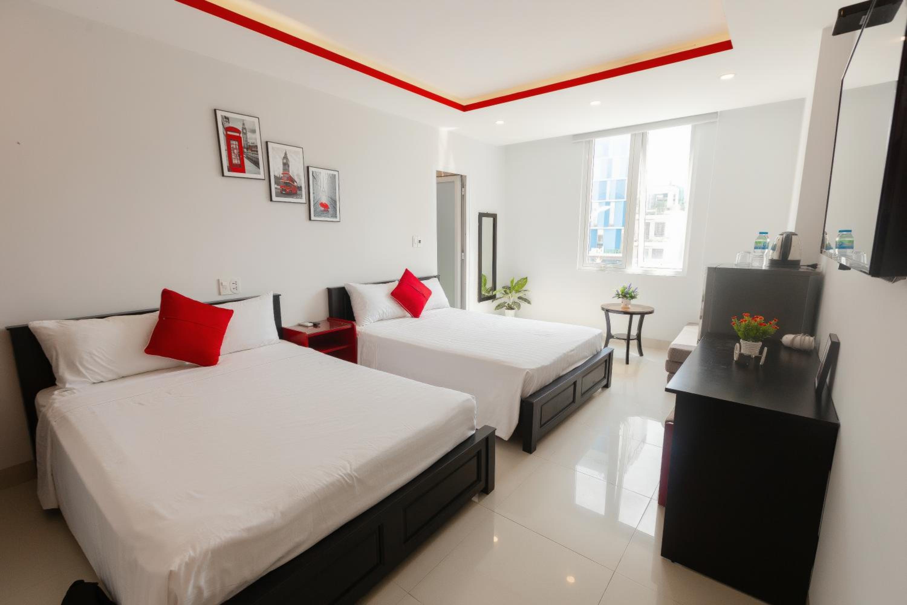 Deluxe Queen Room With Two Queen Beds