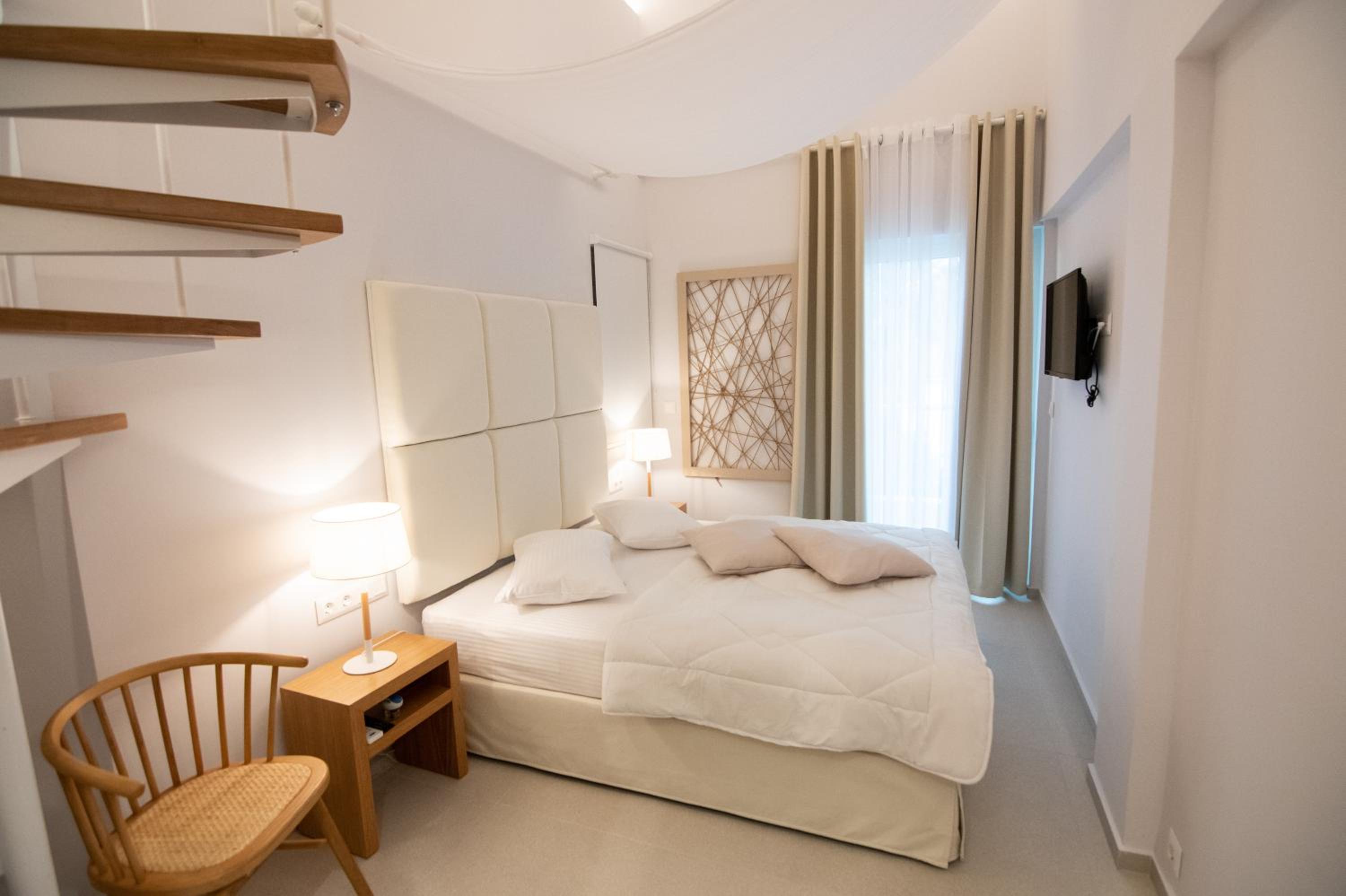 Deluxe Suite with Sea View