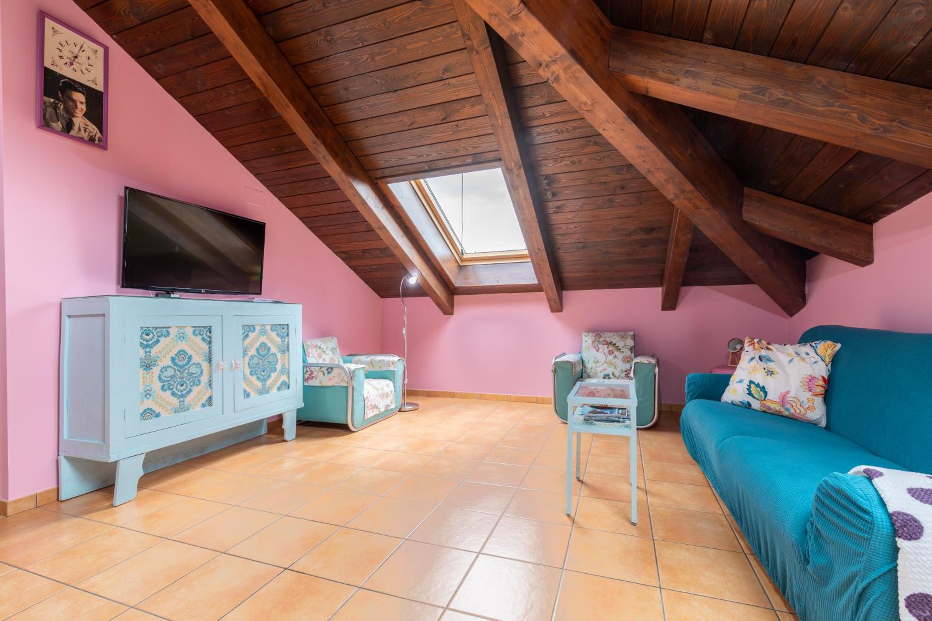 Penthouse Apartment photo 2