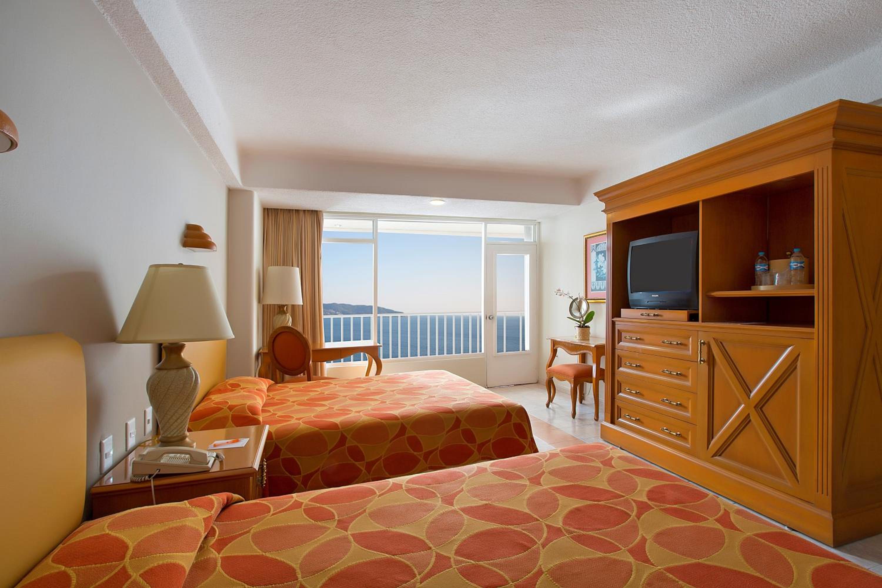 Double Room with Sea View - Photo 2