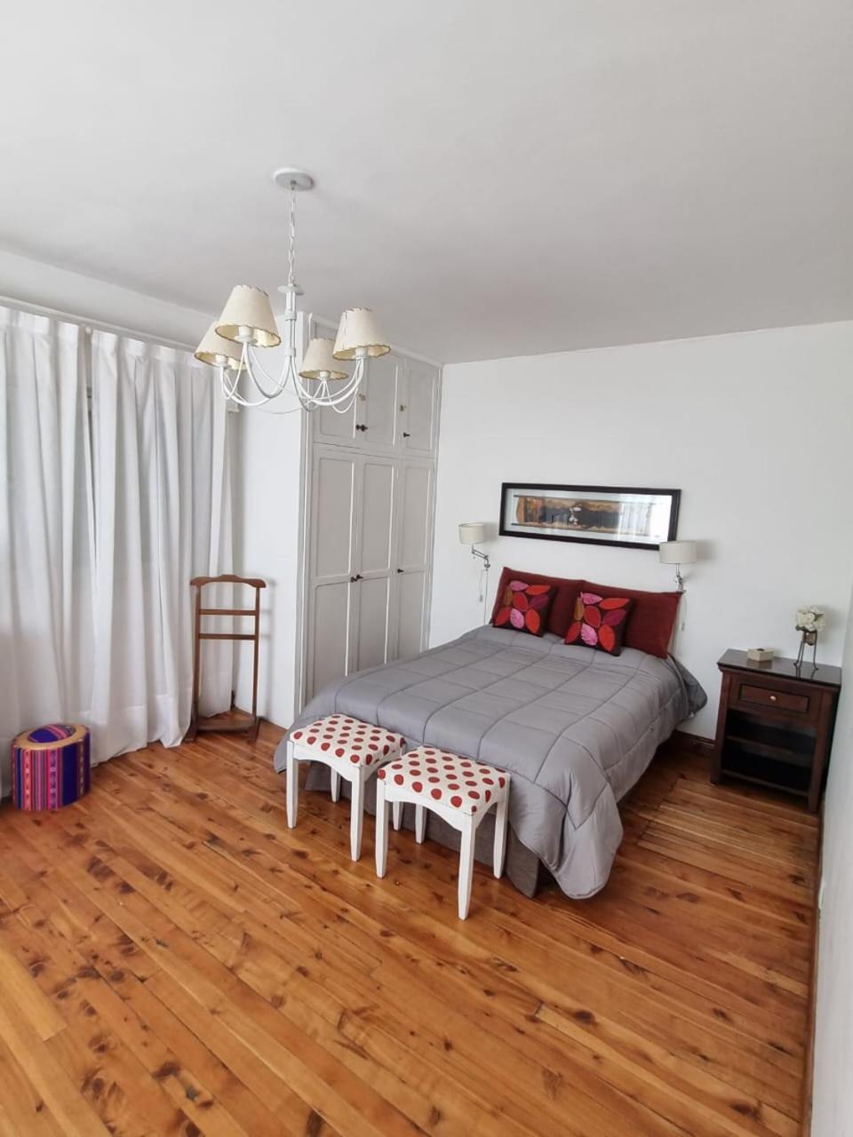 One-Bedroom Apartment photo 3