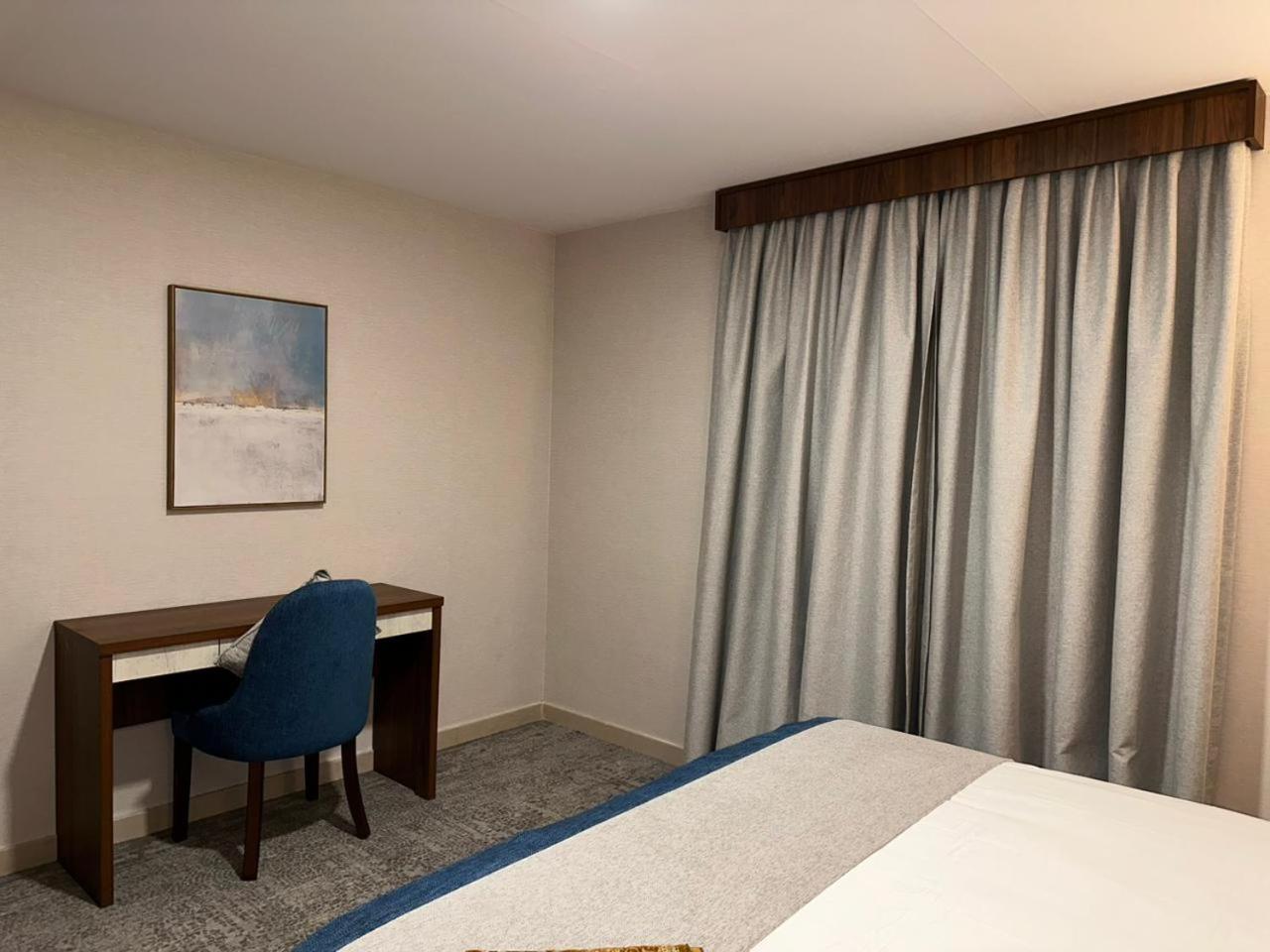 One-Bedroom Suite photo 3