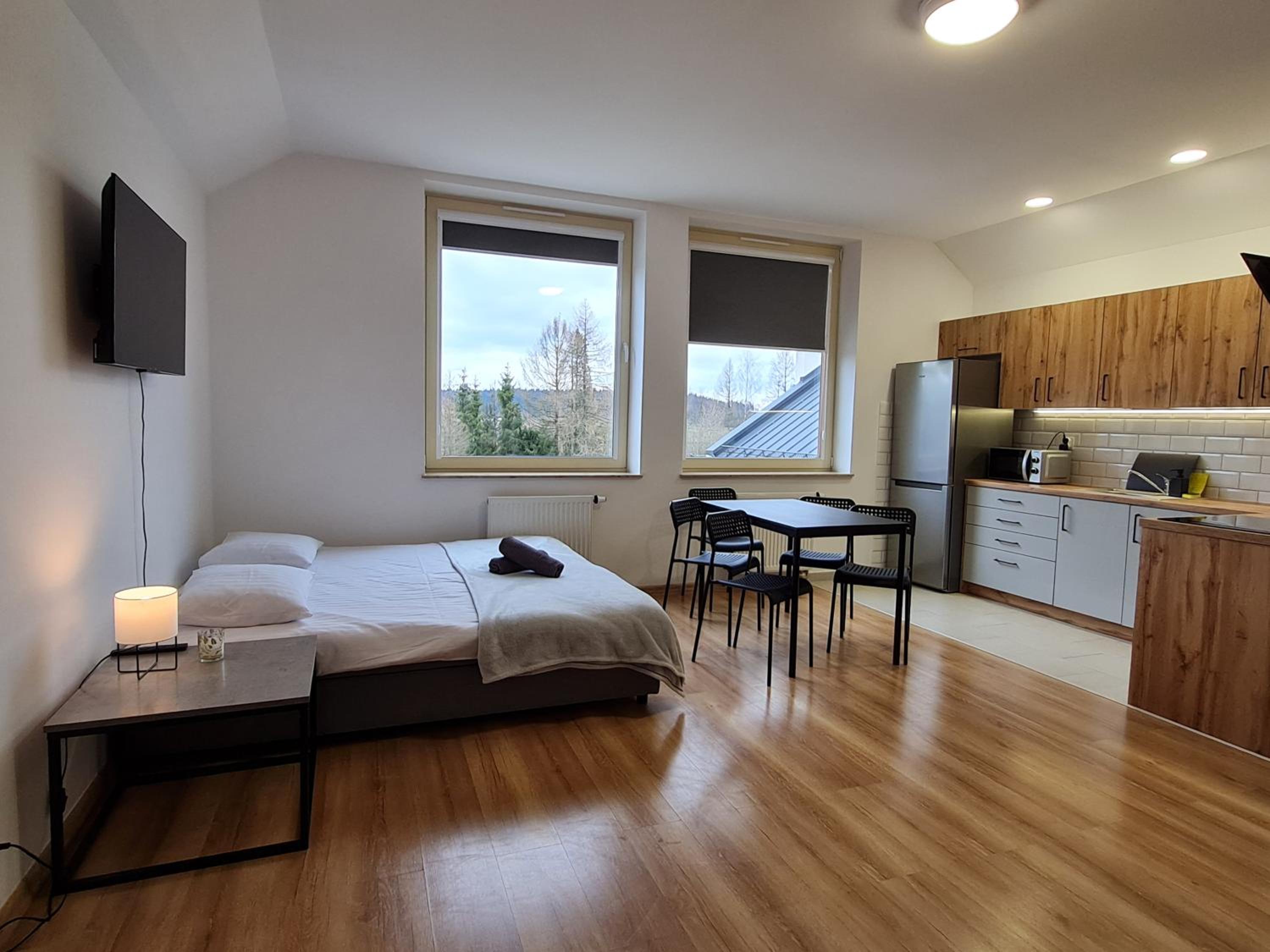 One-Bedroom Apartment photo 1