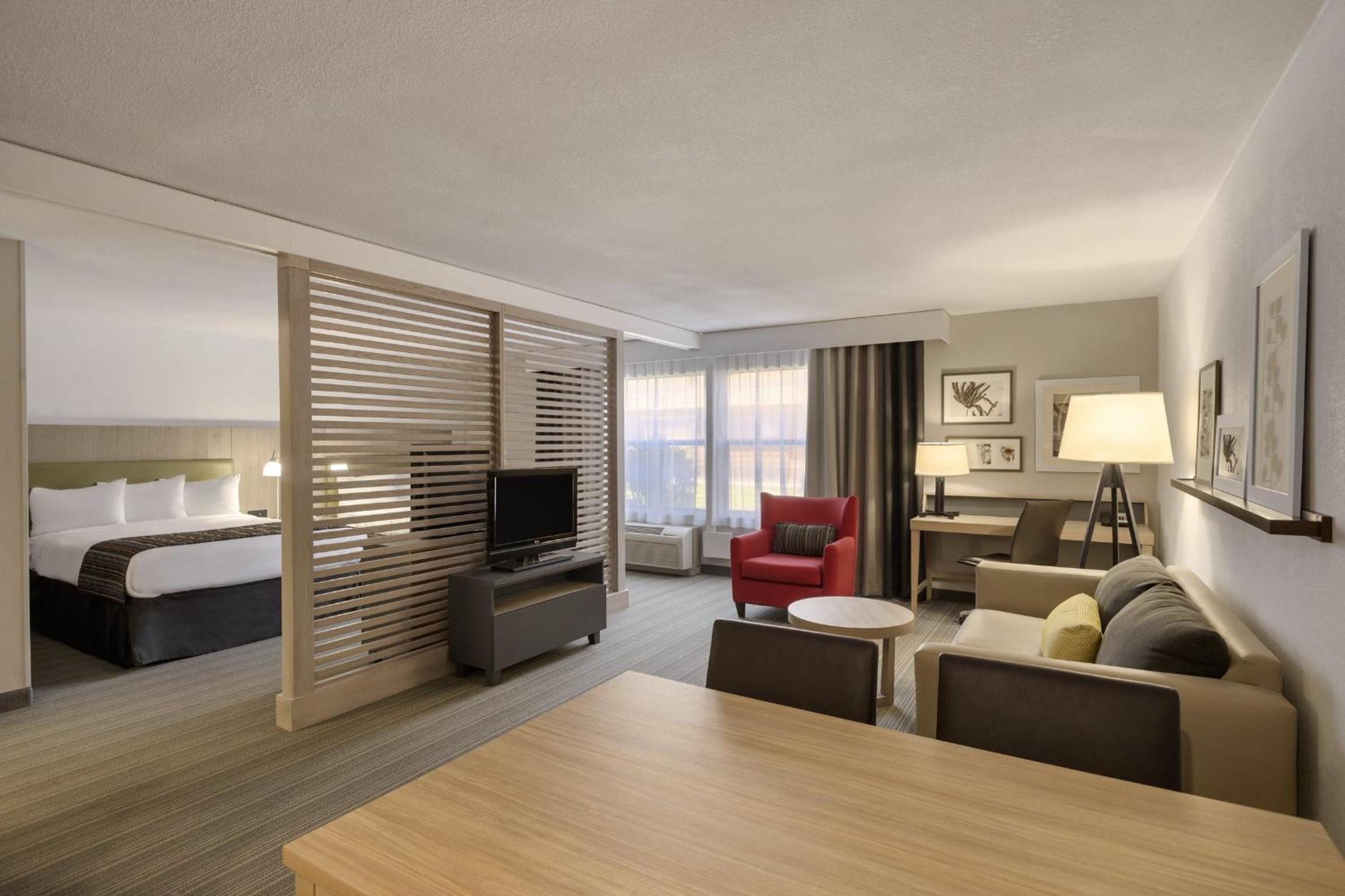 King Suite - Photo 5