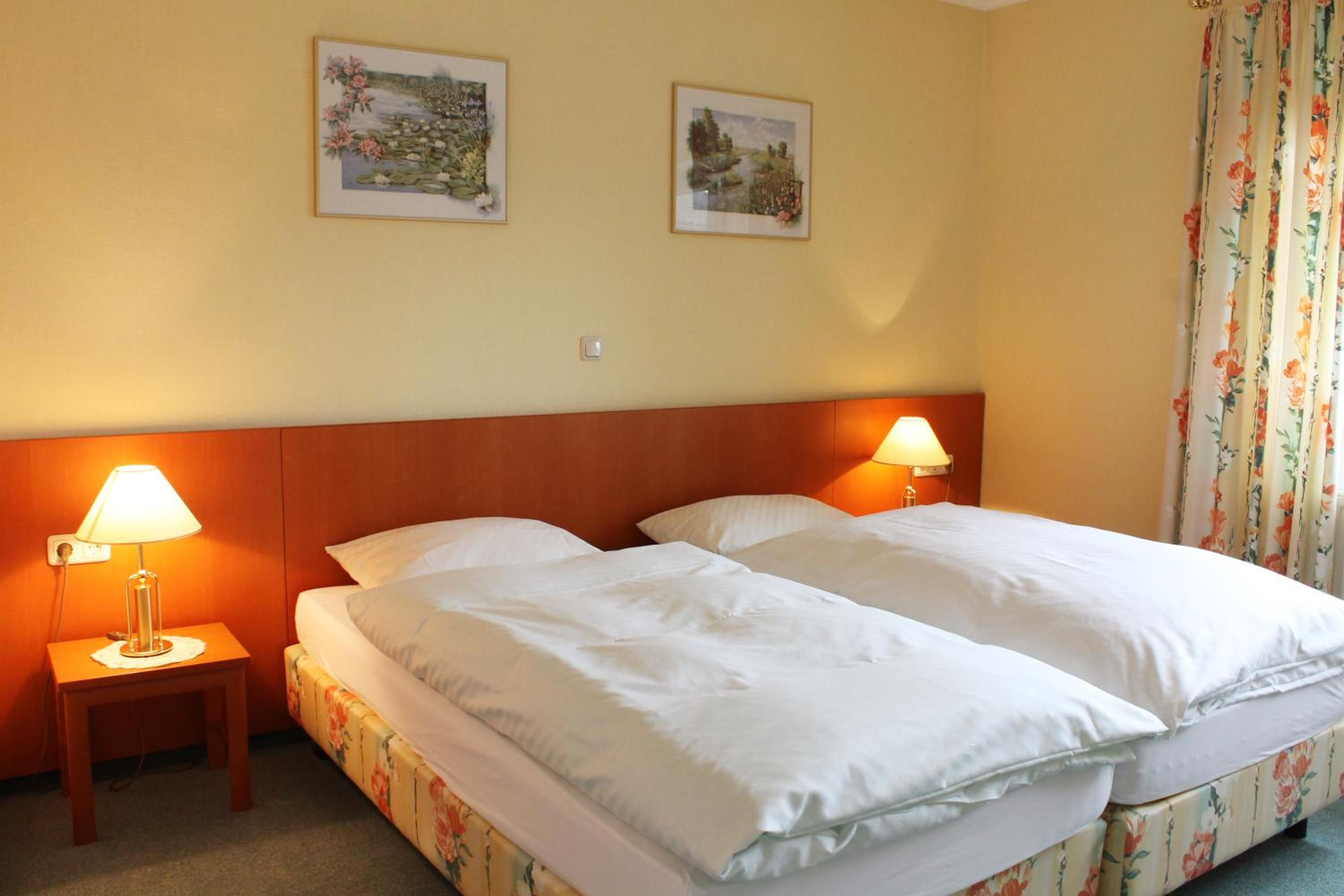Standard Double Room - Photo 2