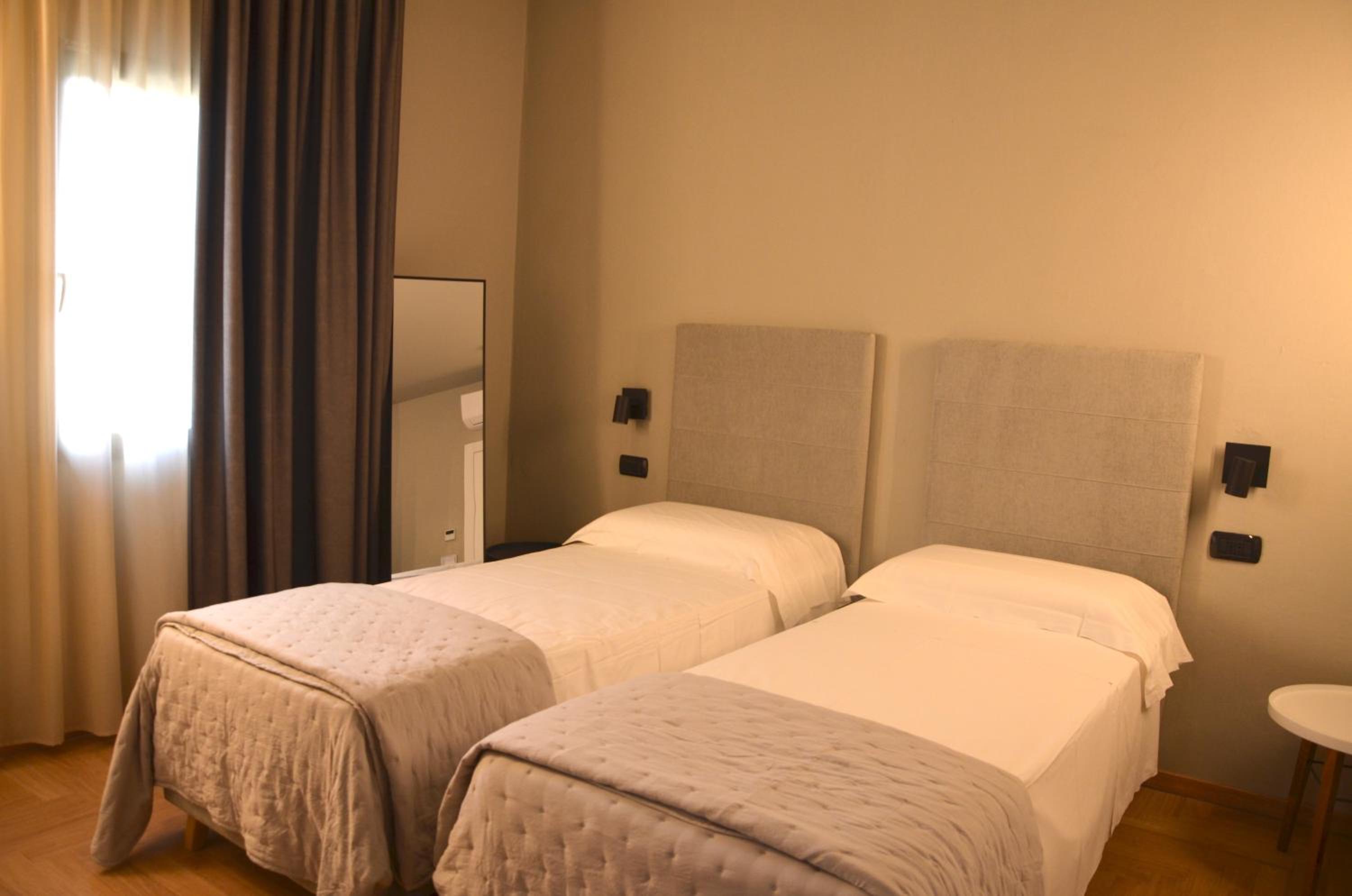 Standard Twin Room photo 1