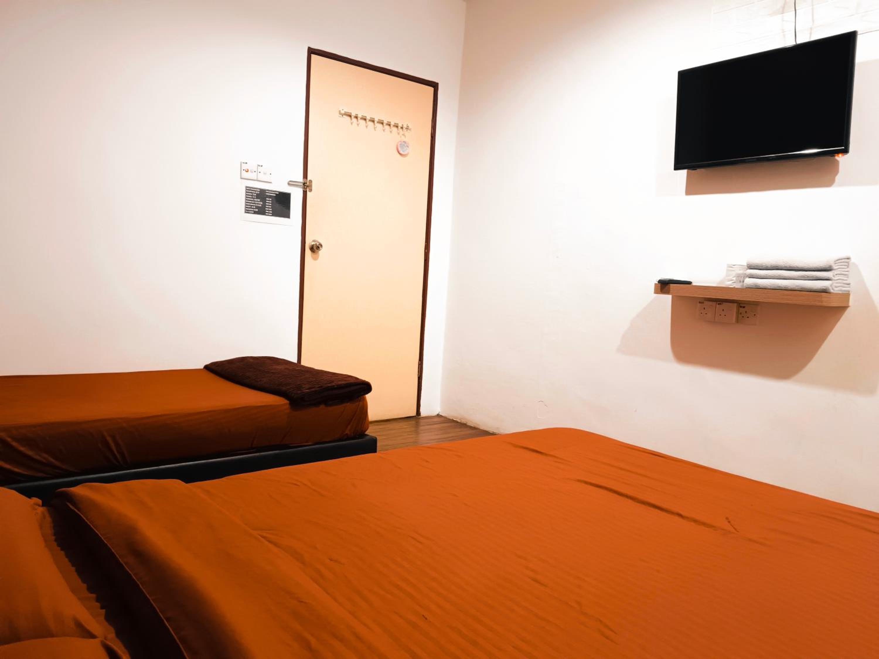 Deluxe Triple Room - Photo 1