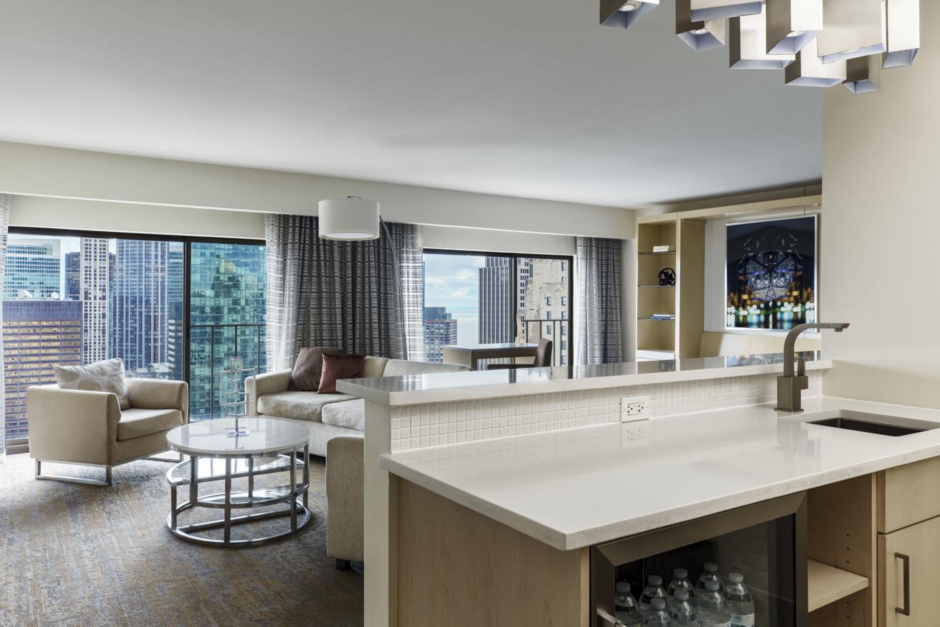 One-Bedroom Suite with Premium City View