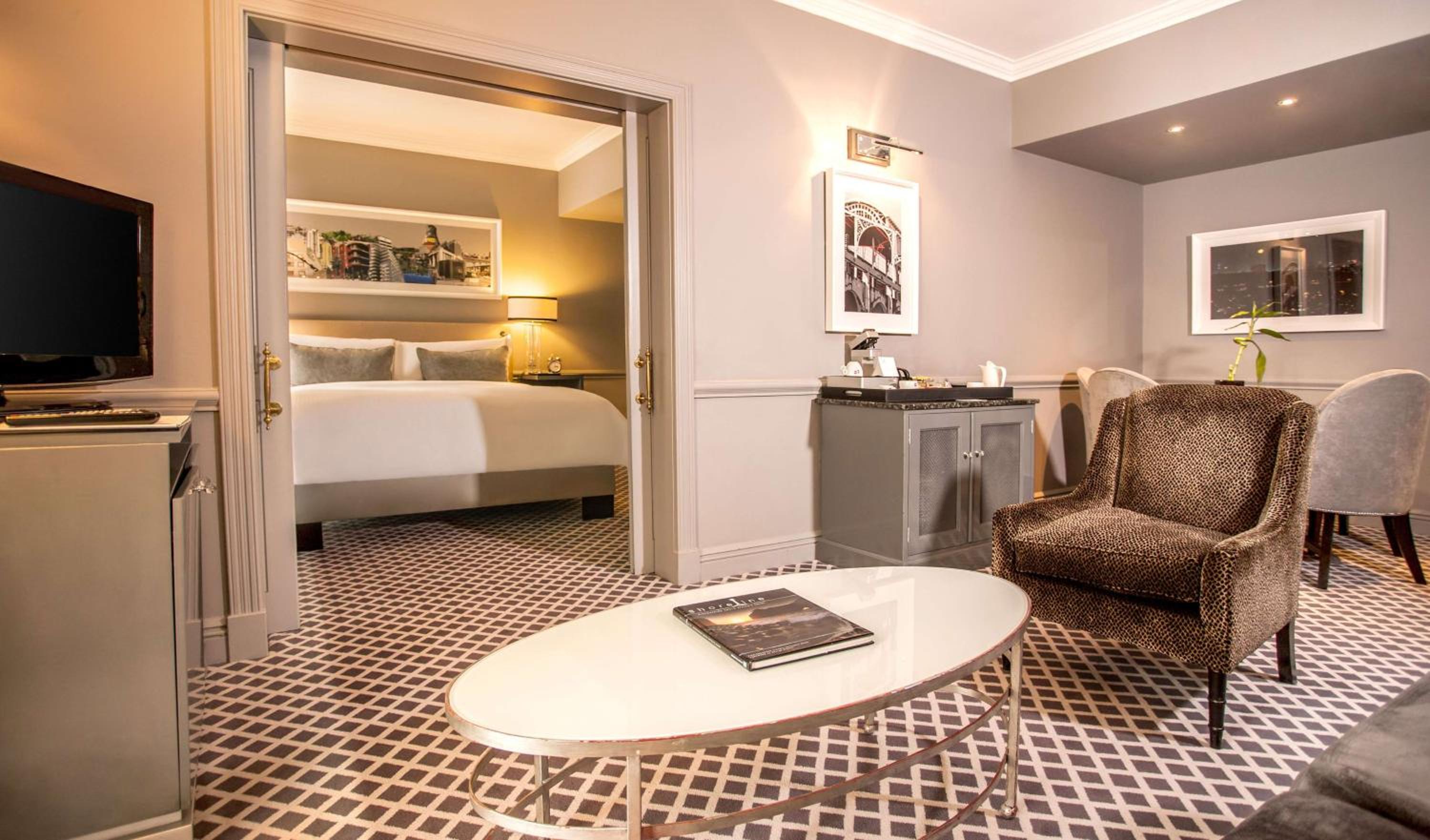 Luxury Suite