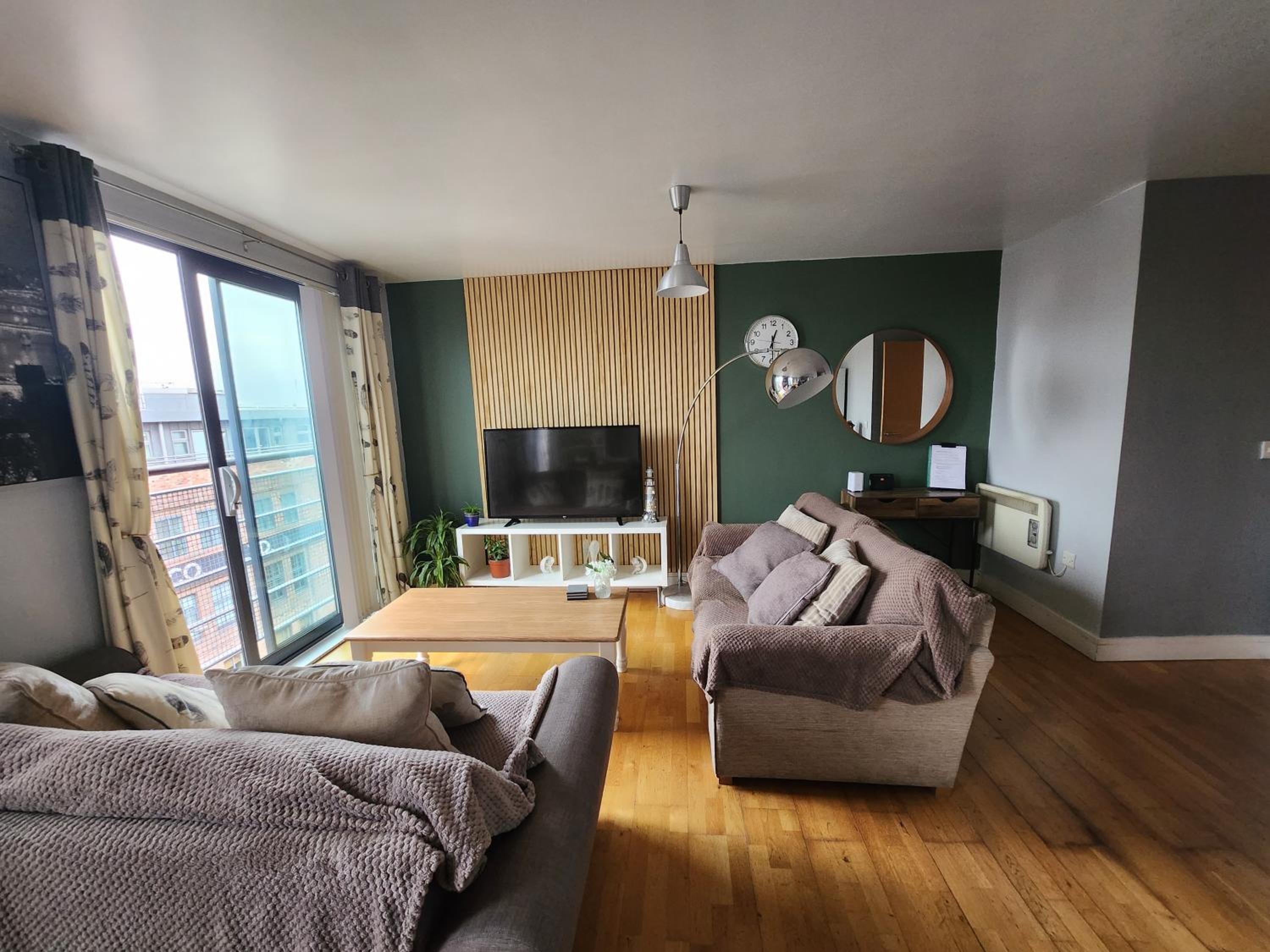 Two-Bedroom Apartment - Photo 23