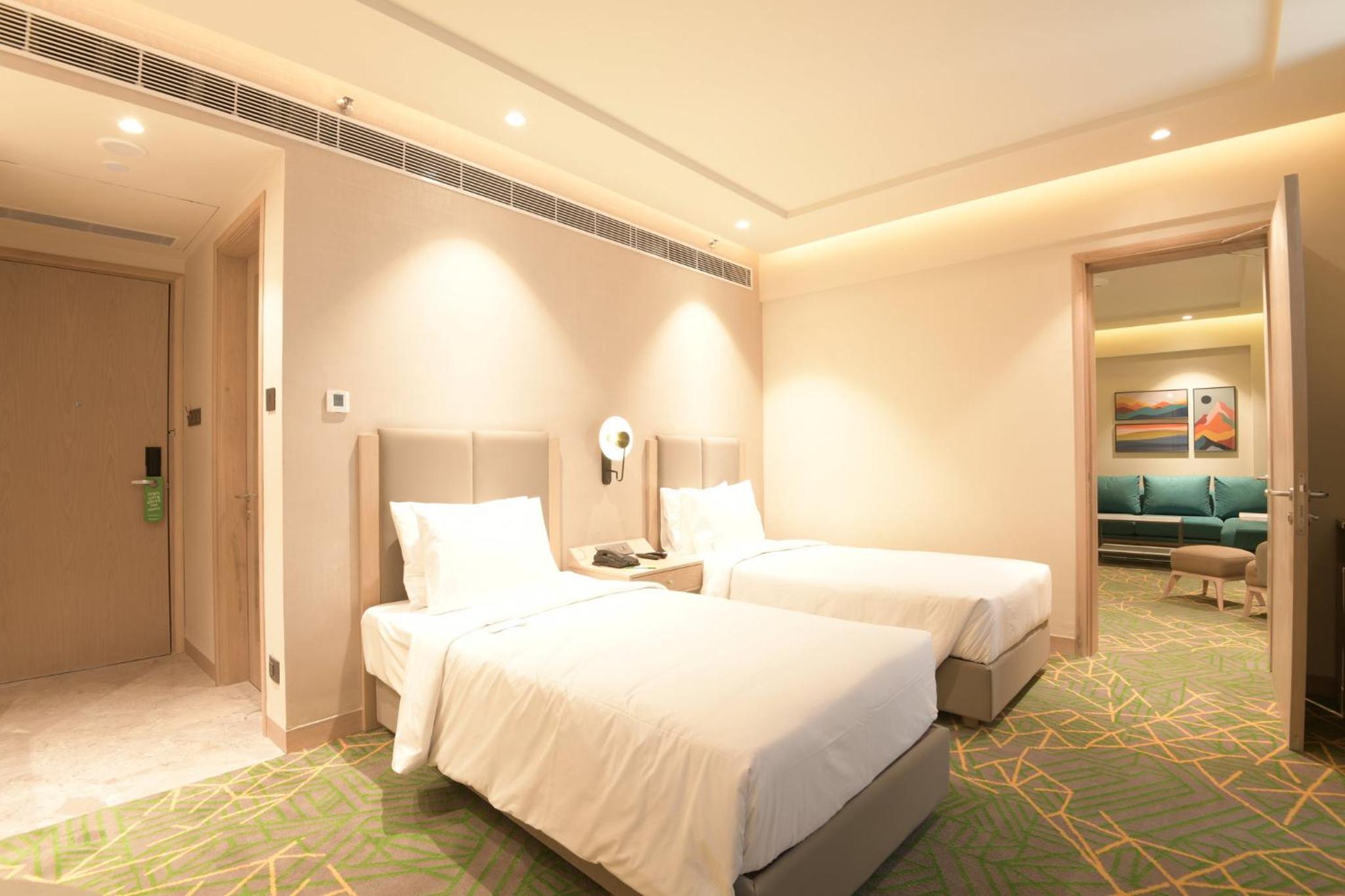 Standard Twin Room - Photo 4