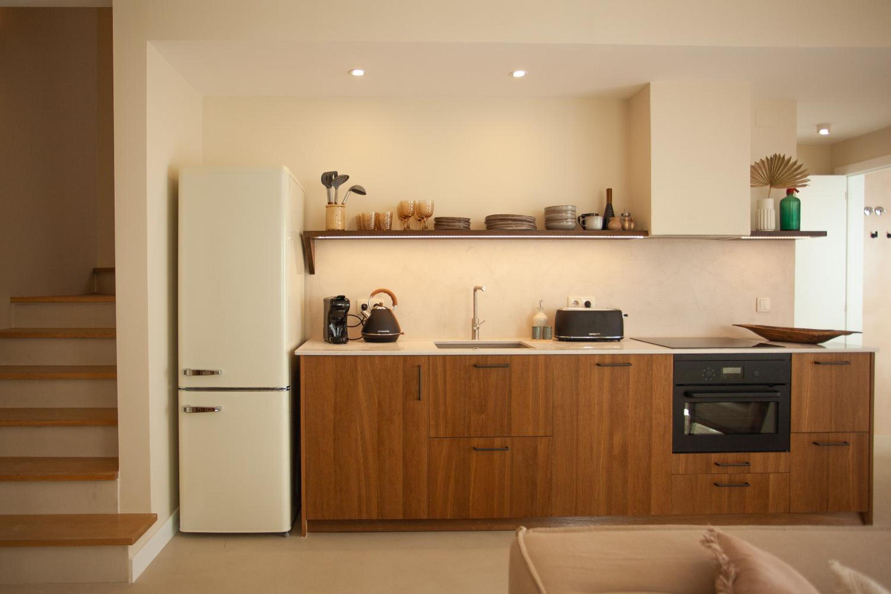 Two-Bedroom Villa - Photo 2