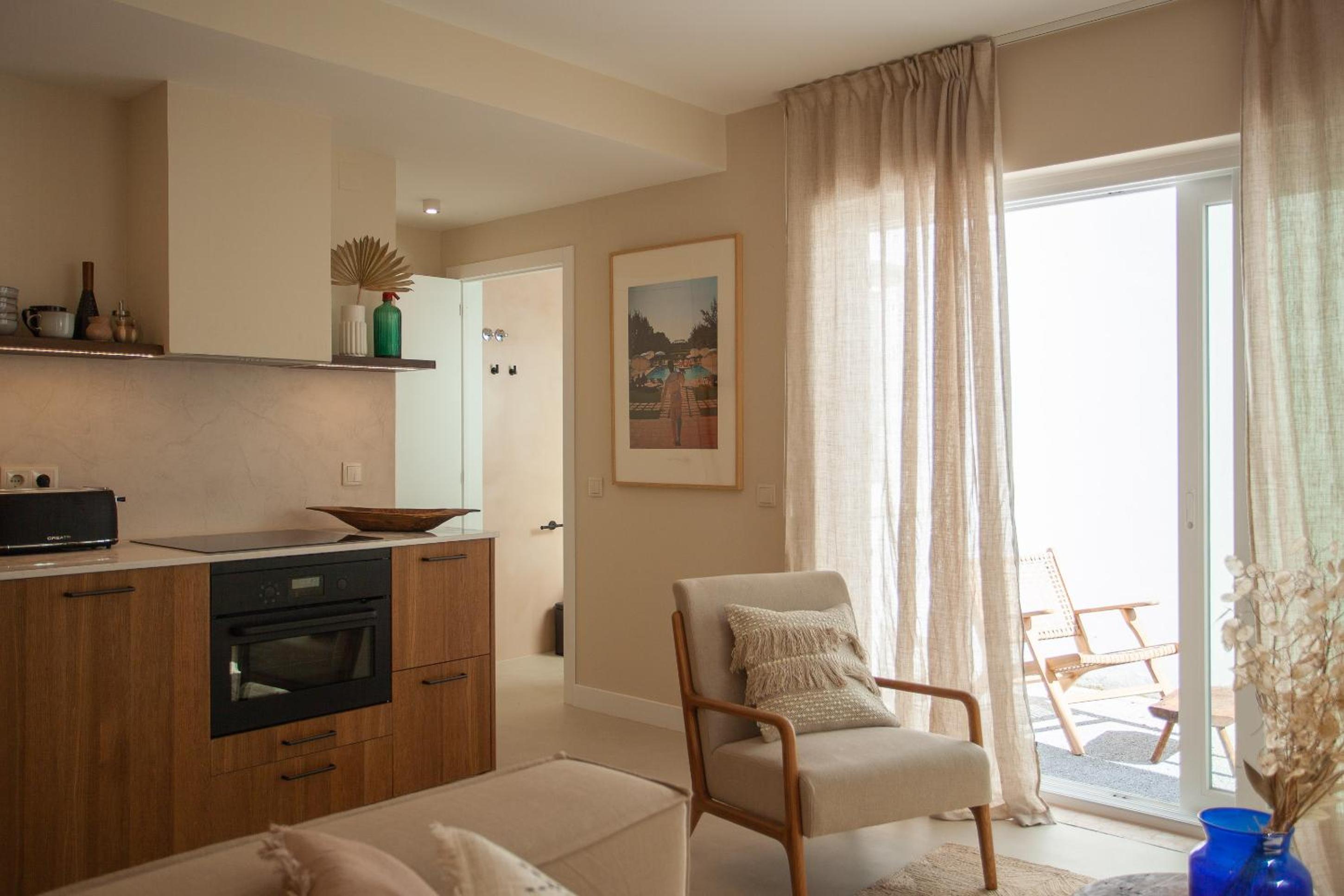 Two-Bedroom Villa - Photo 3