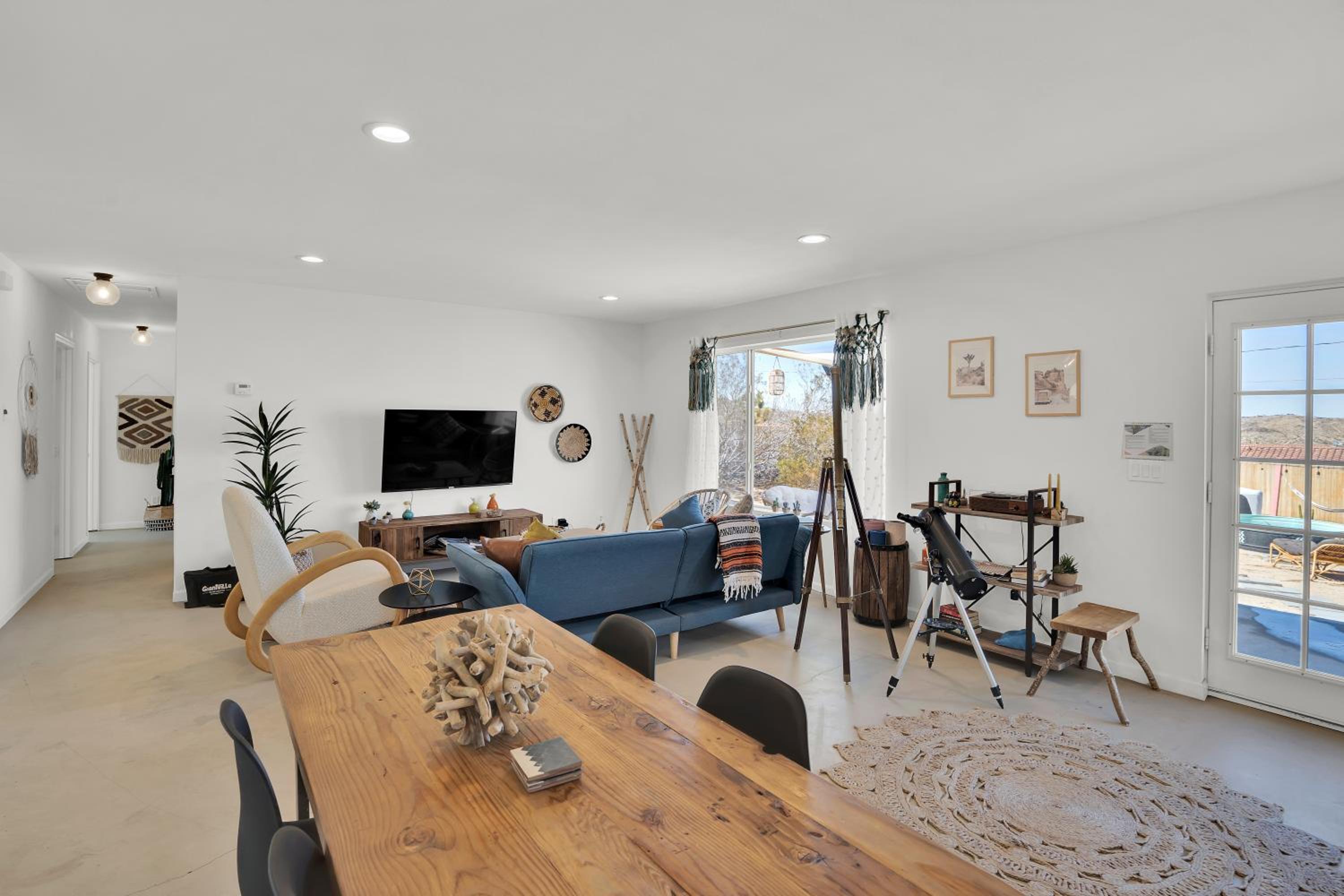 Family Room photo 1