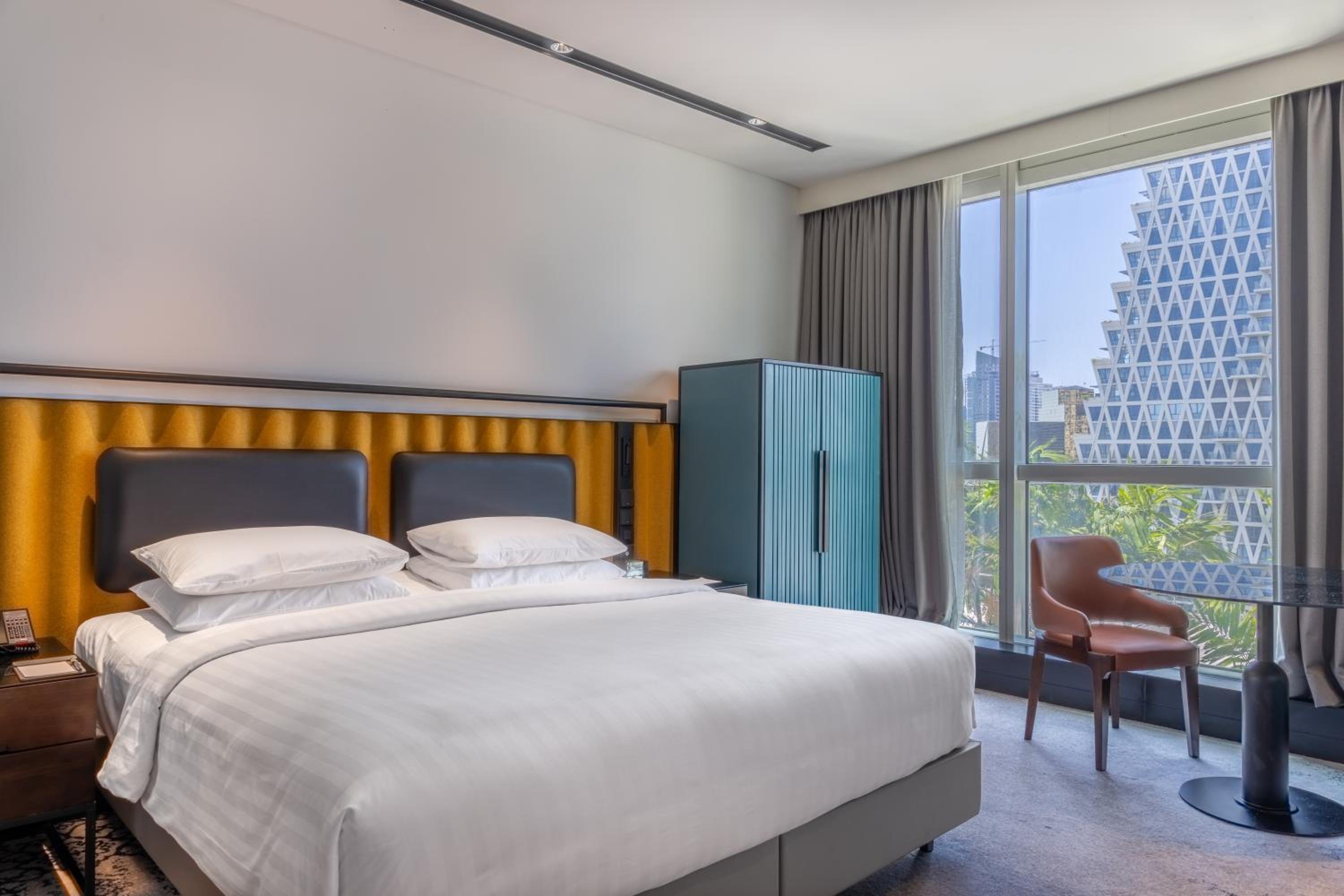 Superior King Room with City View  – Includes a 20% discount at Beira Kitchen and Ala Carte - Photo 5